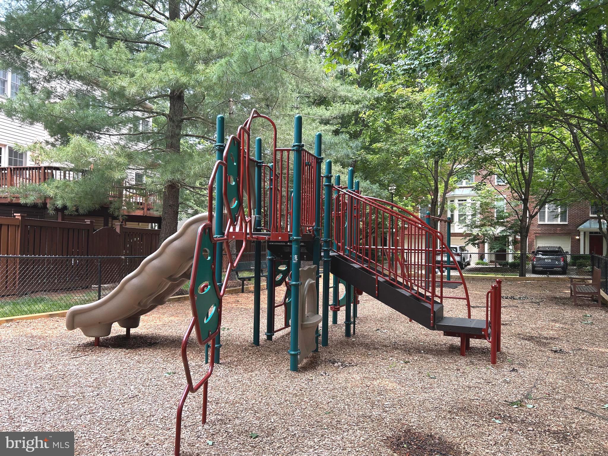 RANDOM HILLS - Residential