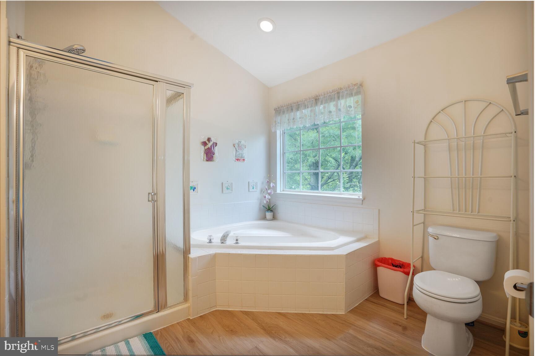 RANDOM HILLS - Residential