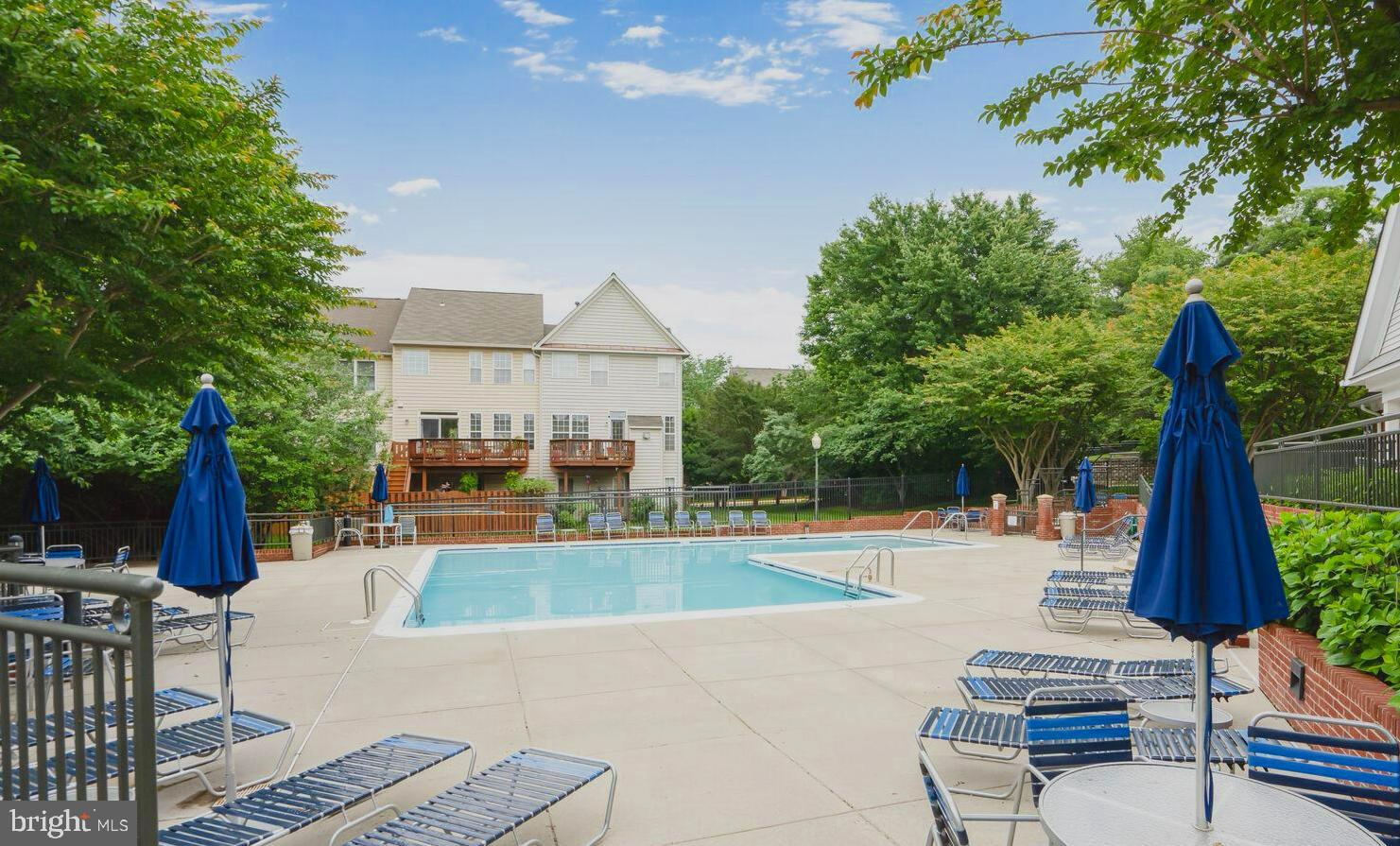 RANDOM HILLS - Residential