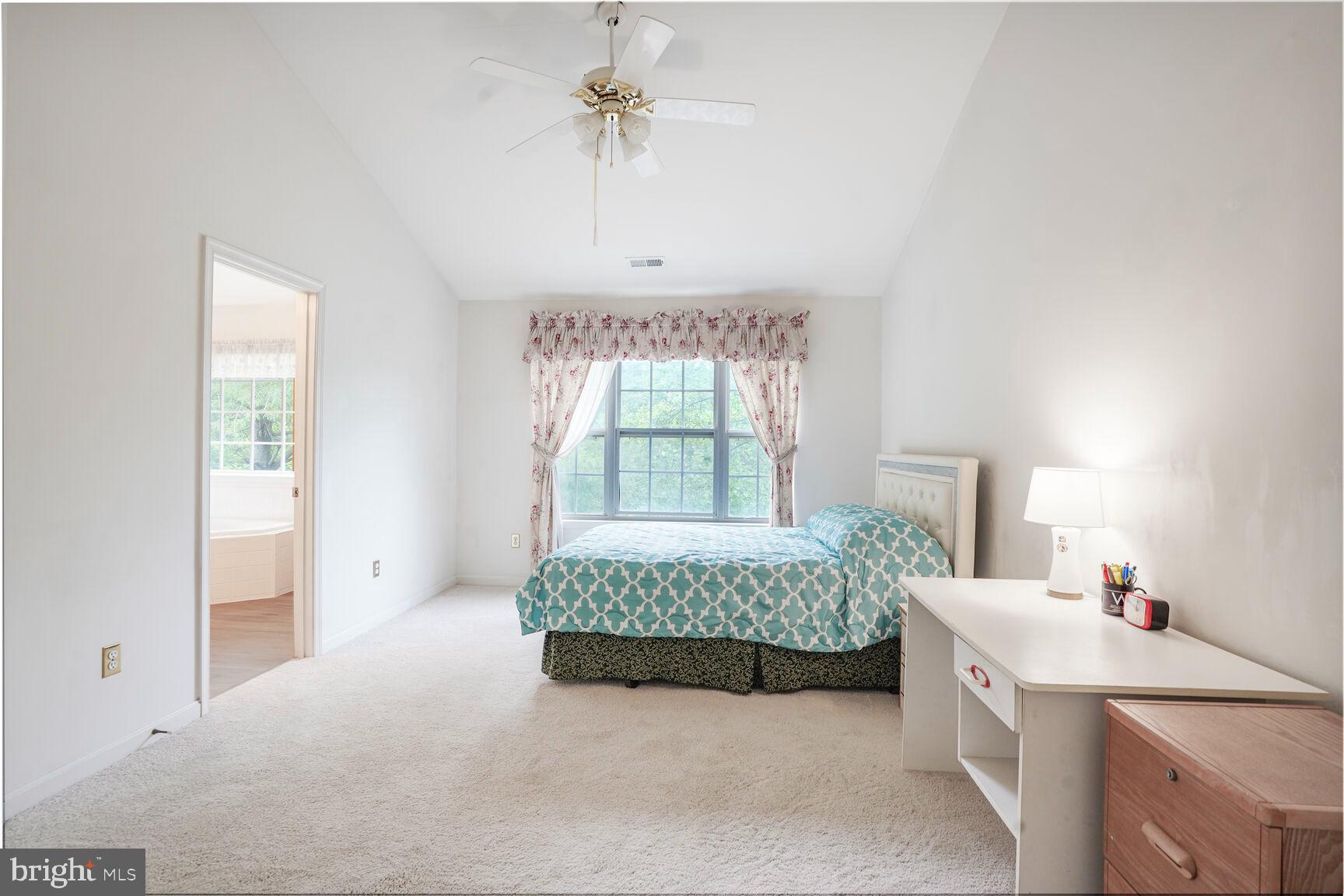 RANDOM HILLS - Residential