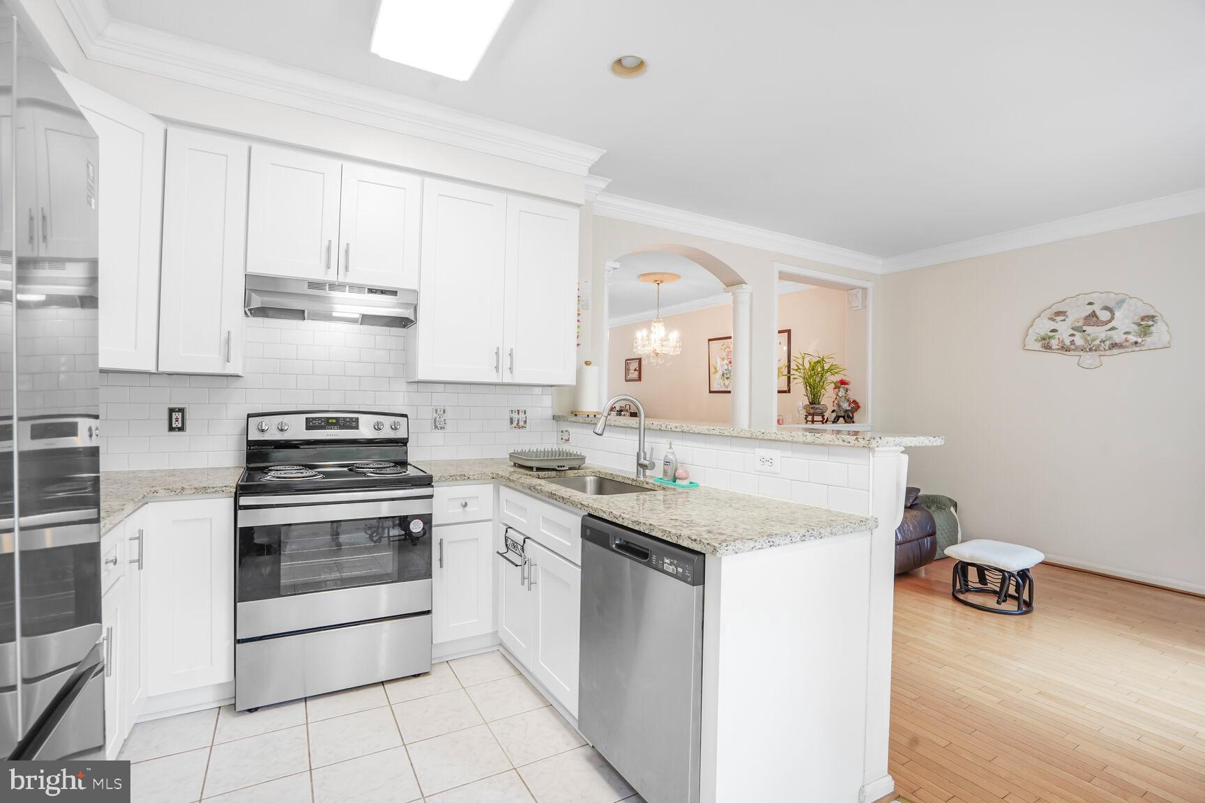 RANDOM HILLS - Residential