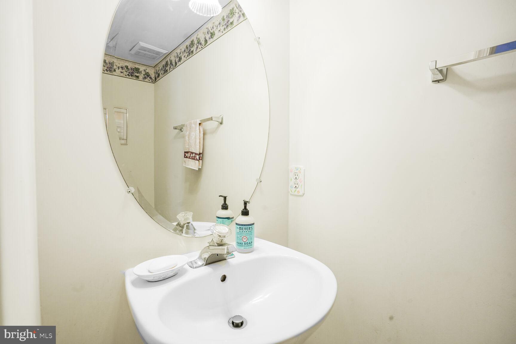 RANDOM HILLS - Residential