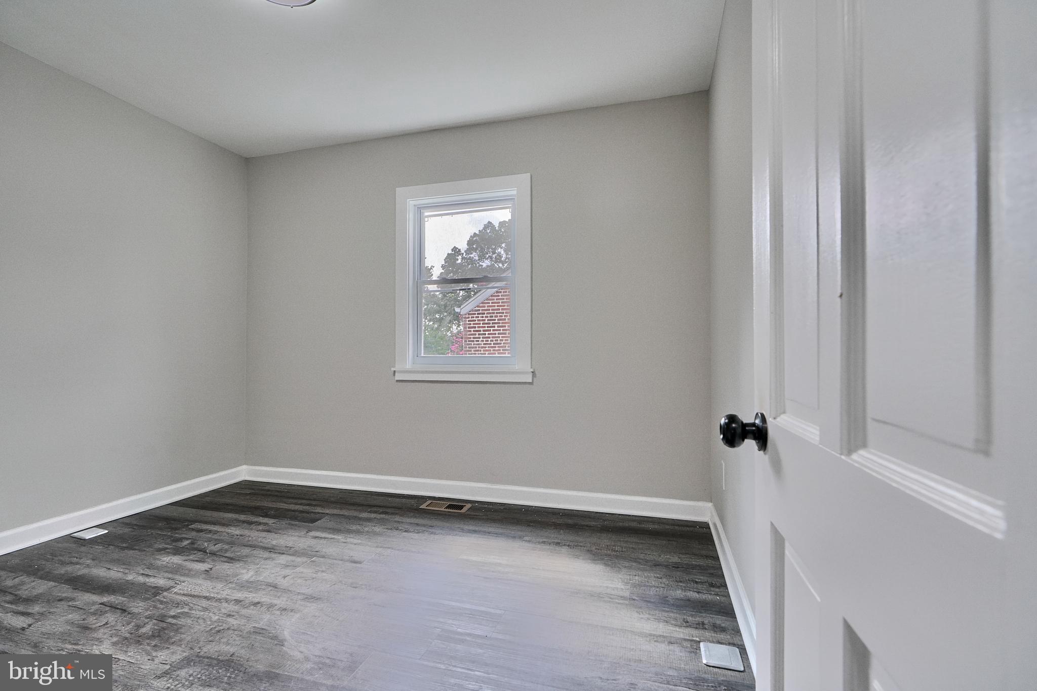 GLEN GARDENS - Residential