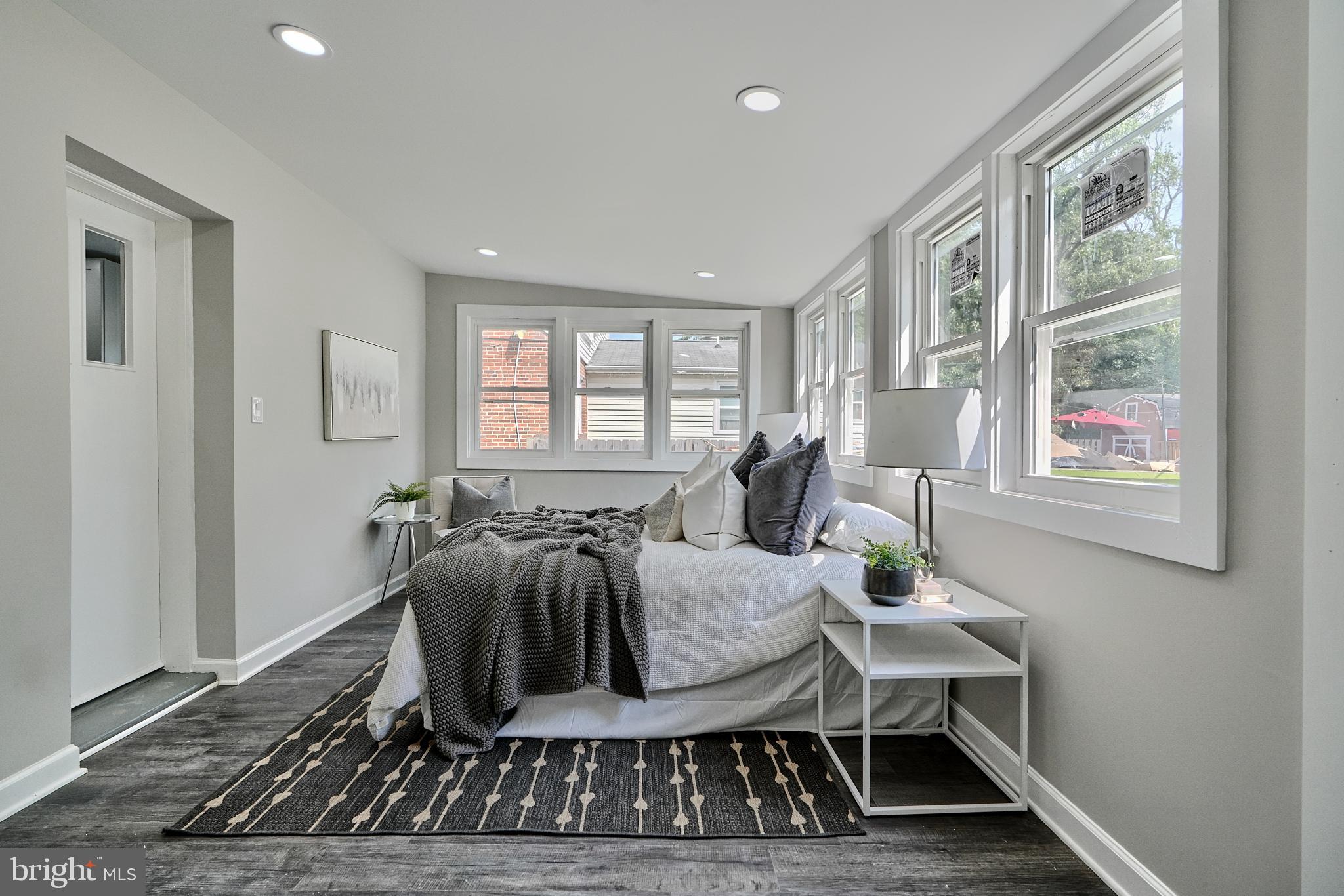 GLEN GARDENS - Residential