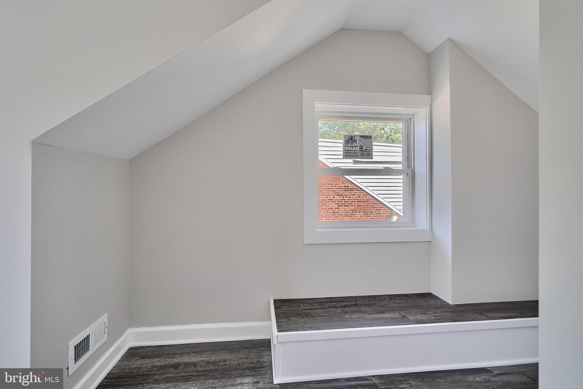 GLEN GARDENS - Residential