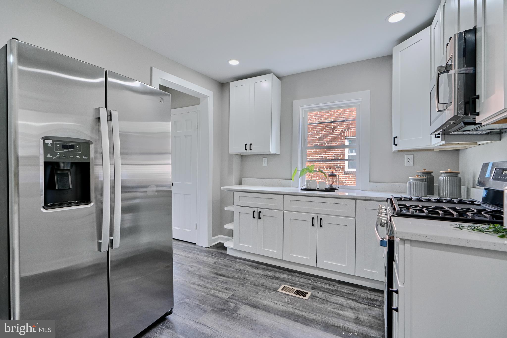 GLEN GARDENS - Residential