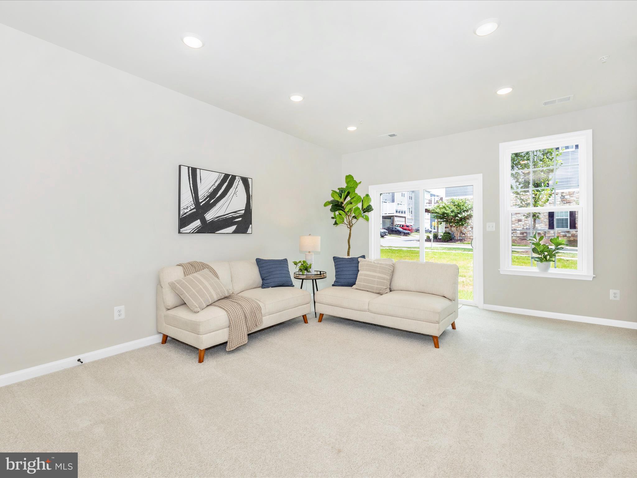 SPRING BANK - Residential