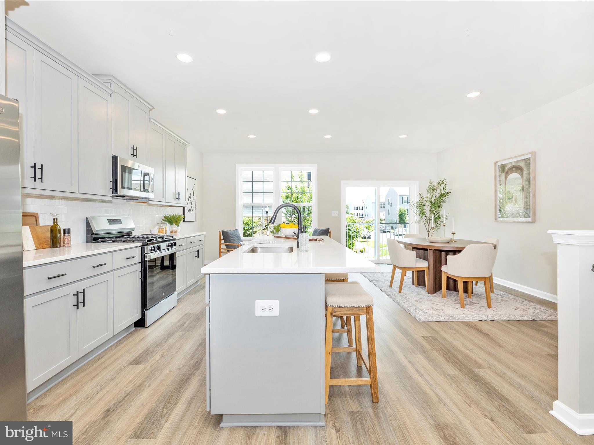 SPRING BANK - Residential