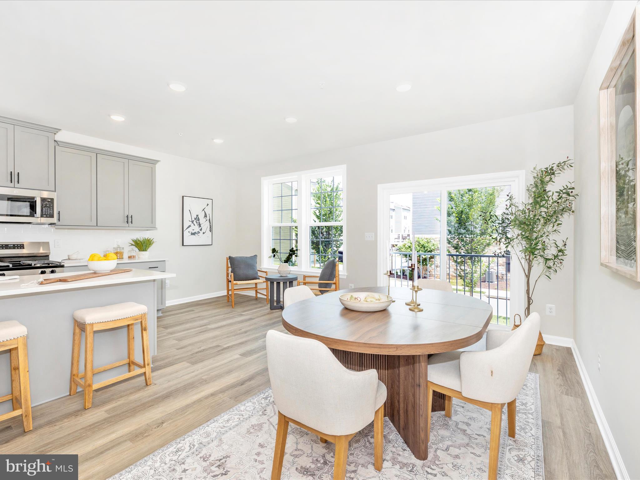 SPRING BANK - Residential