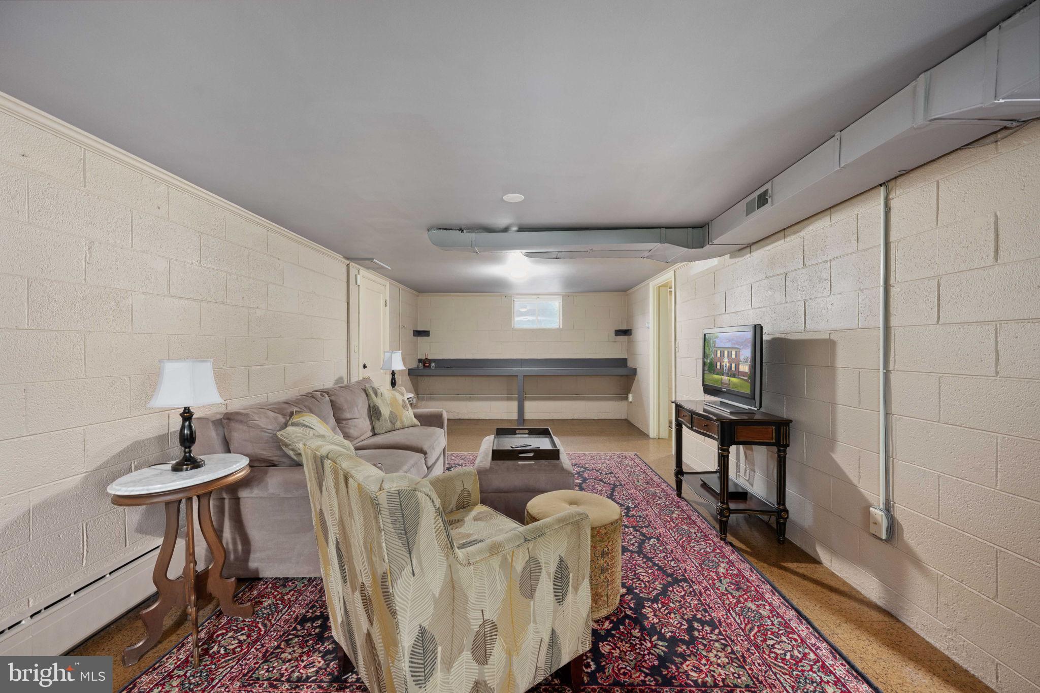 DOWNTOWN FREDERICKSBURG - Residential