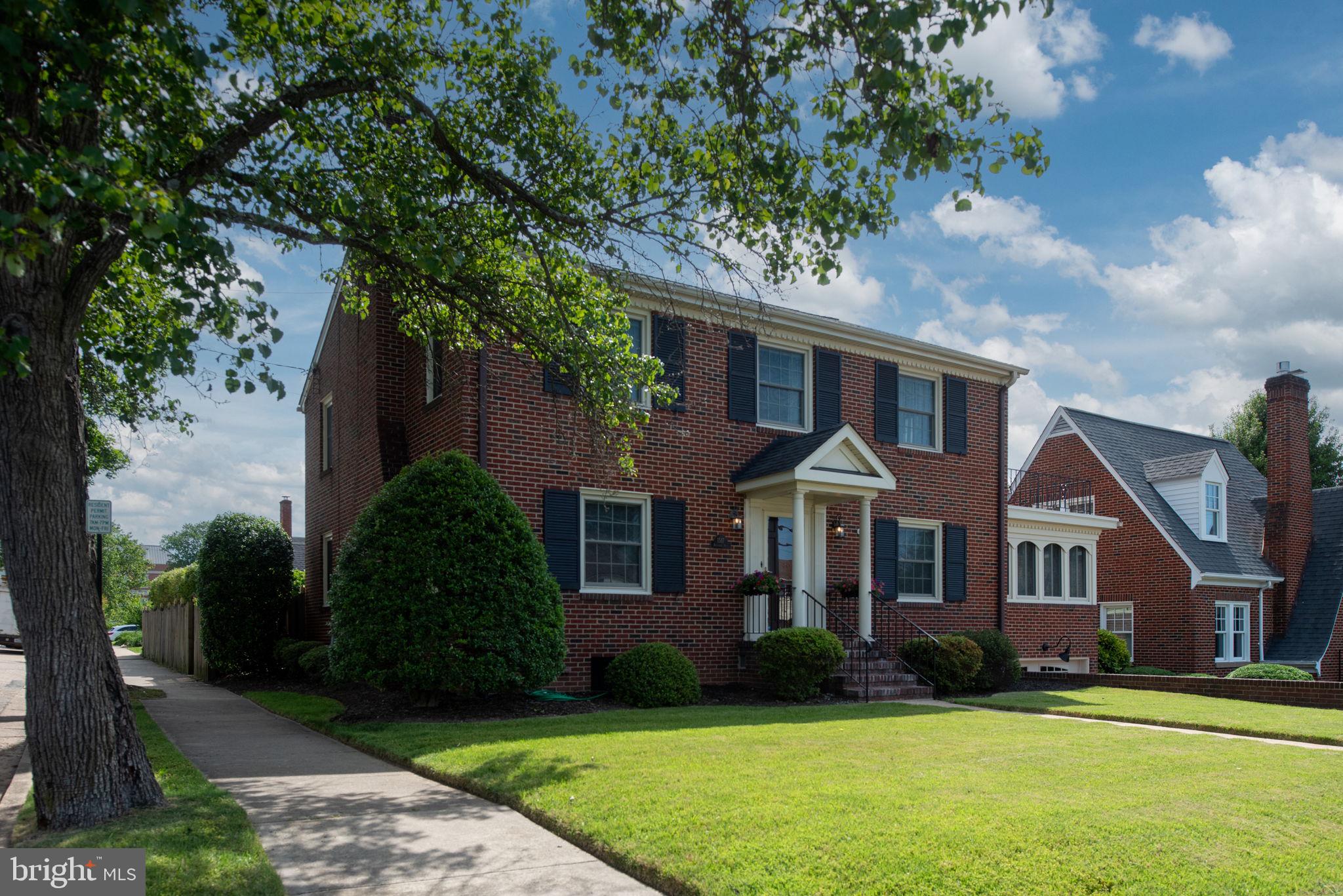 DOWNTOWN FREDERICKSBURG - Residential