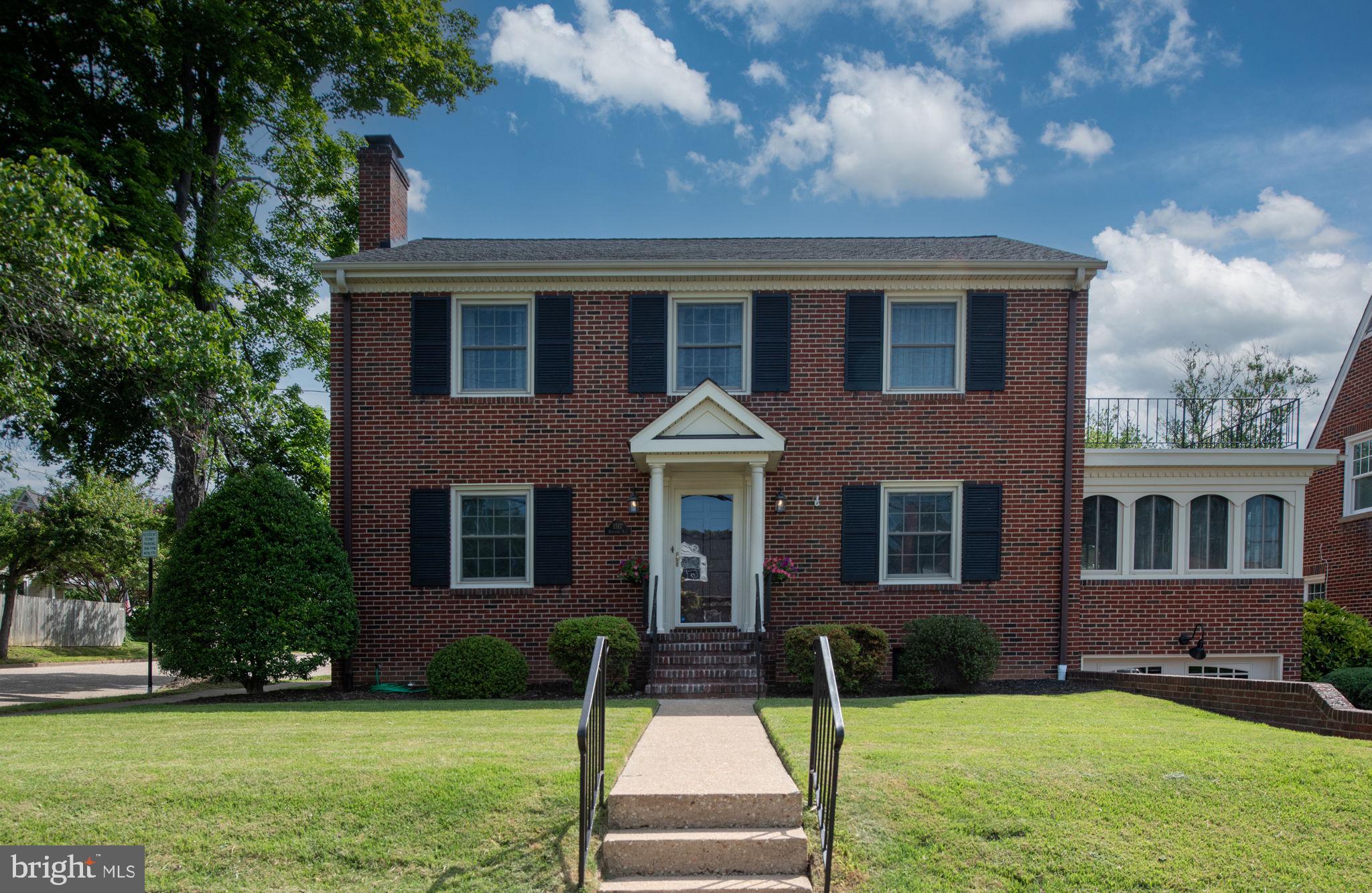 DOWNTOWN FREDERICKSBURG - Residential