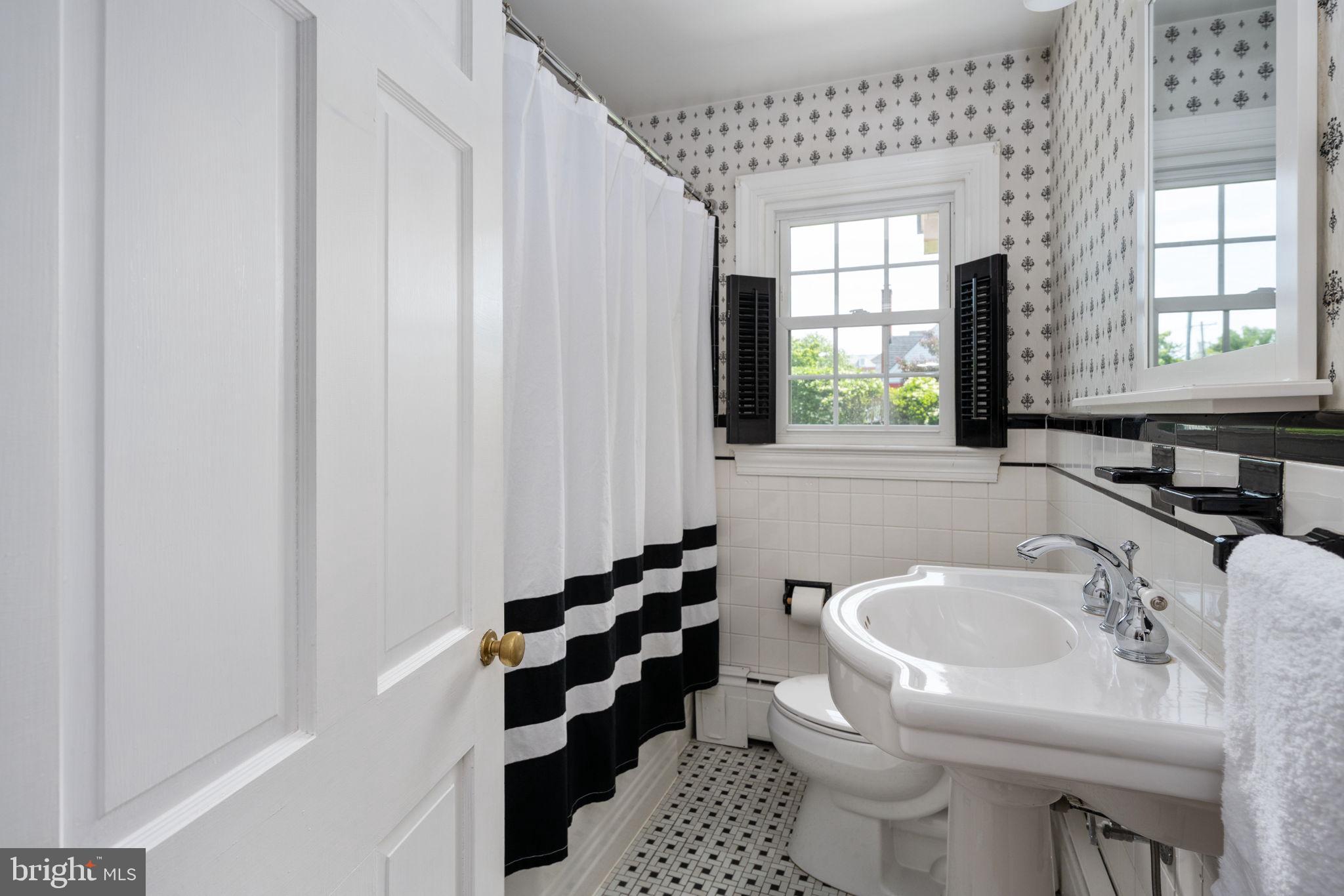 DOWNTOWN FREDERICKSBURG - Residential