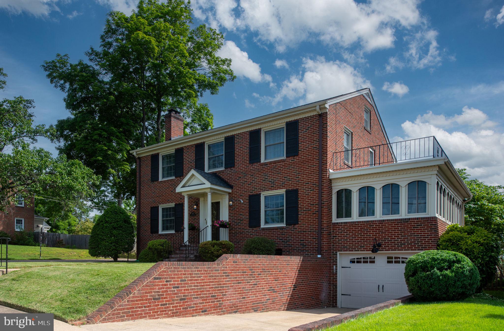 DOWNTOWN FREDERICKSBURG - Residential