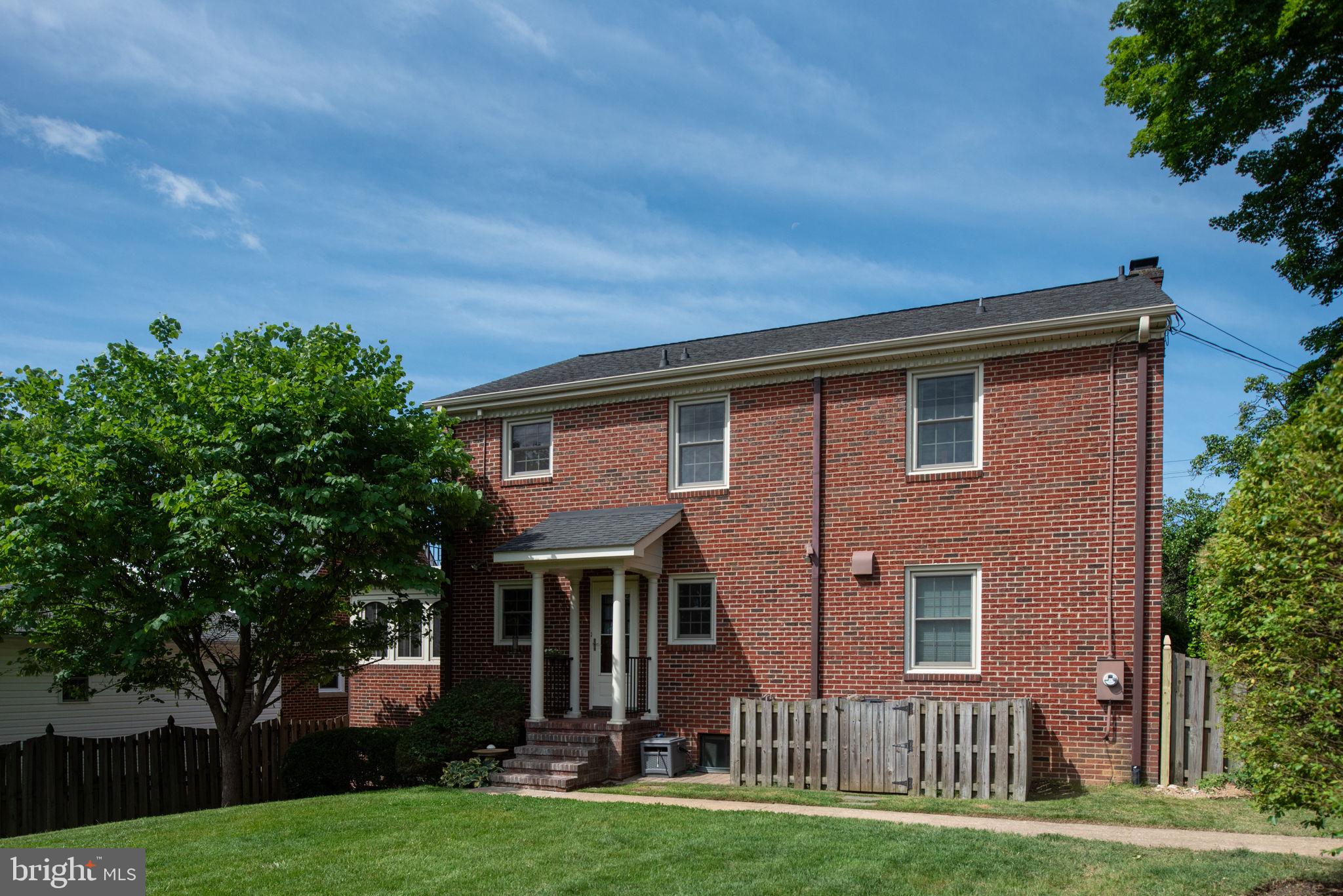 DOWNTOWN FREDERICKSBURG - Residential