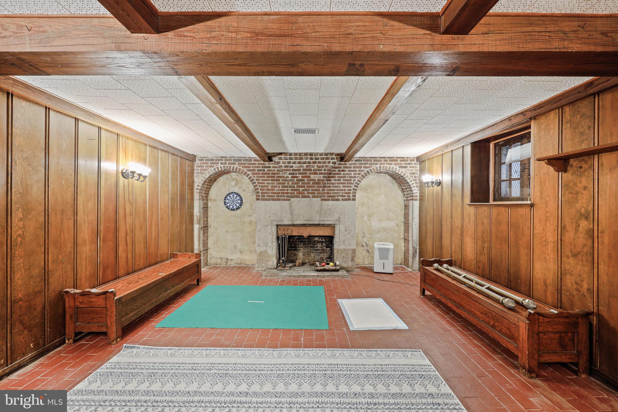 GREATER HOMELAND HISTORIC DISTRICT - Residential Lease