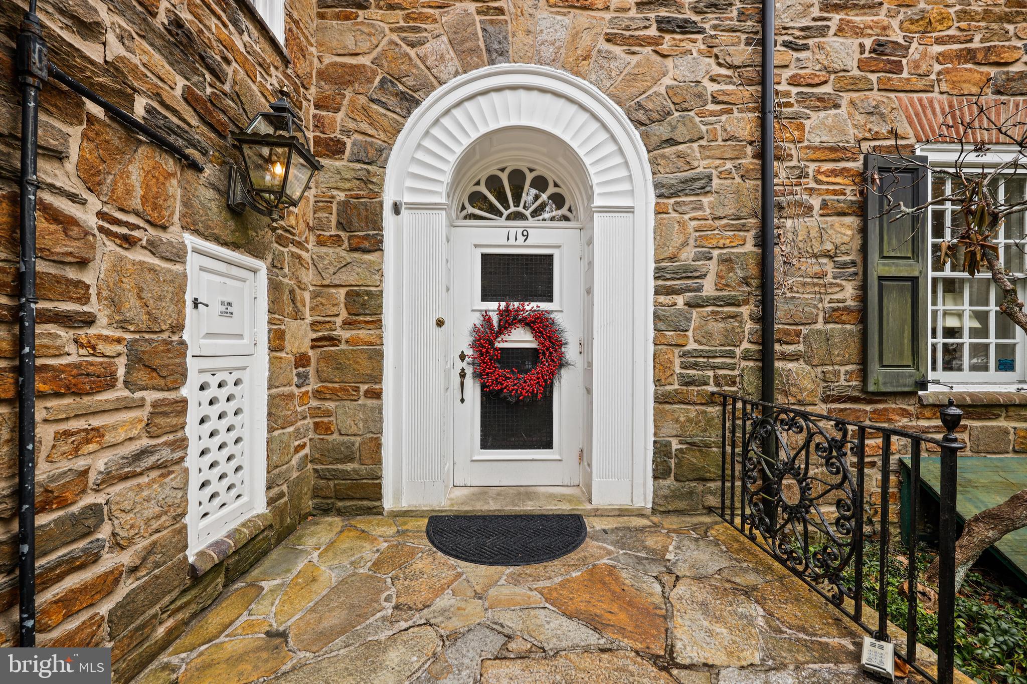 GREATER HOMELAND HISTORIC DISTRICT - Residential Lease