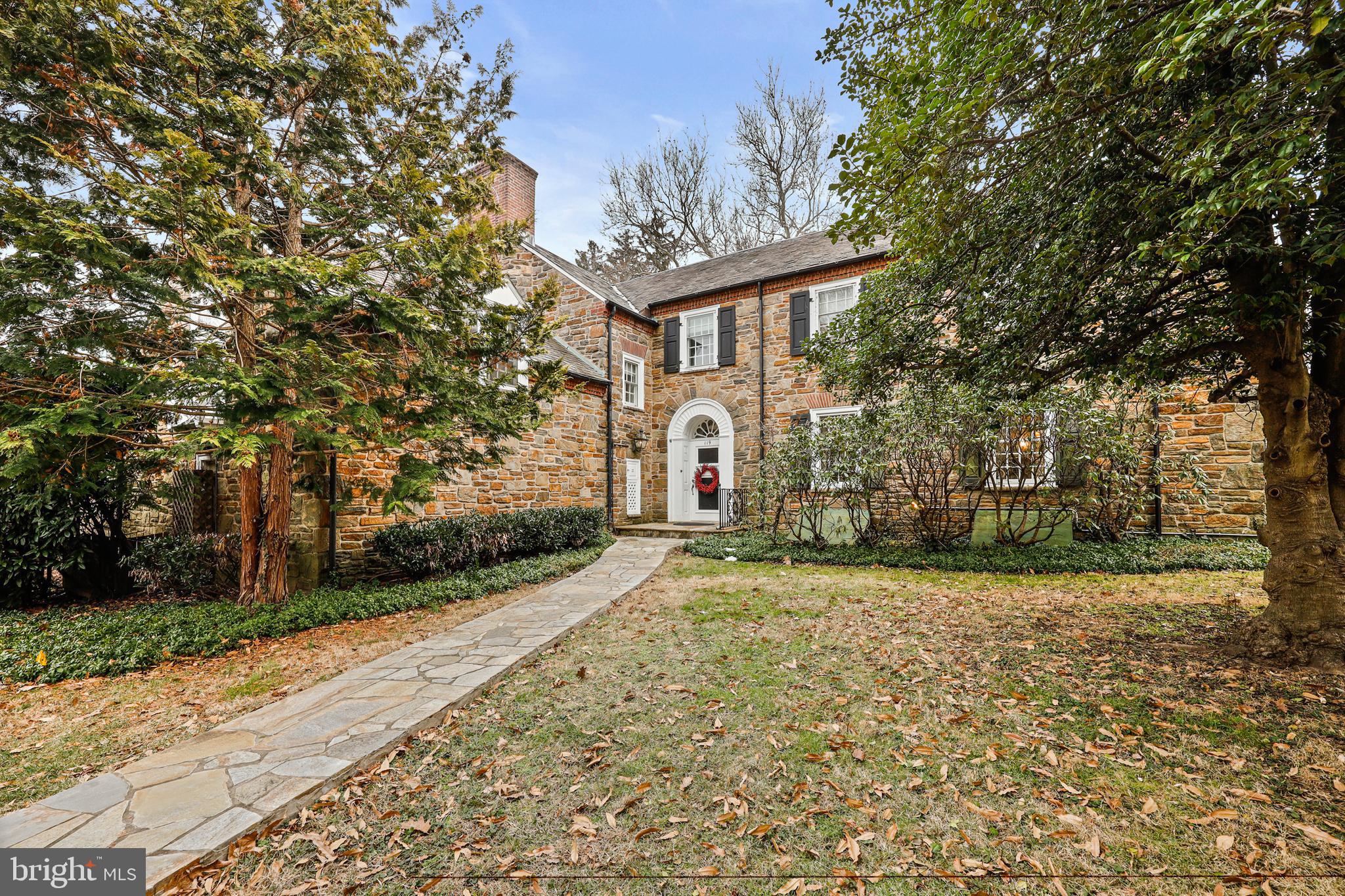 GREATER HOMELAND HISTORIC DISTRICT - Residential Lease