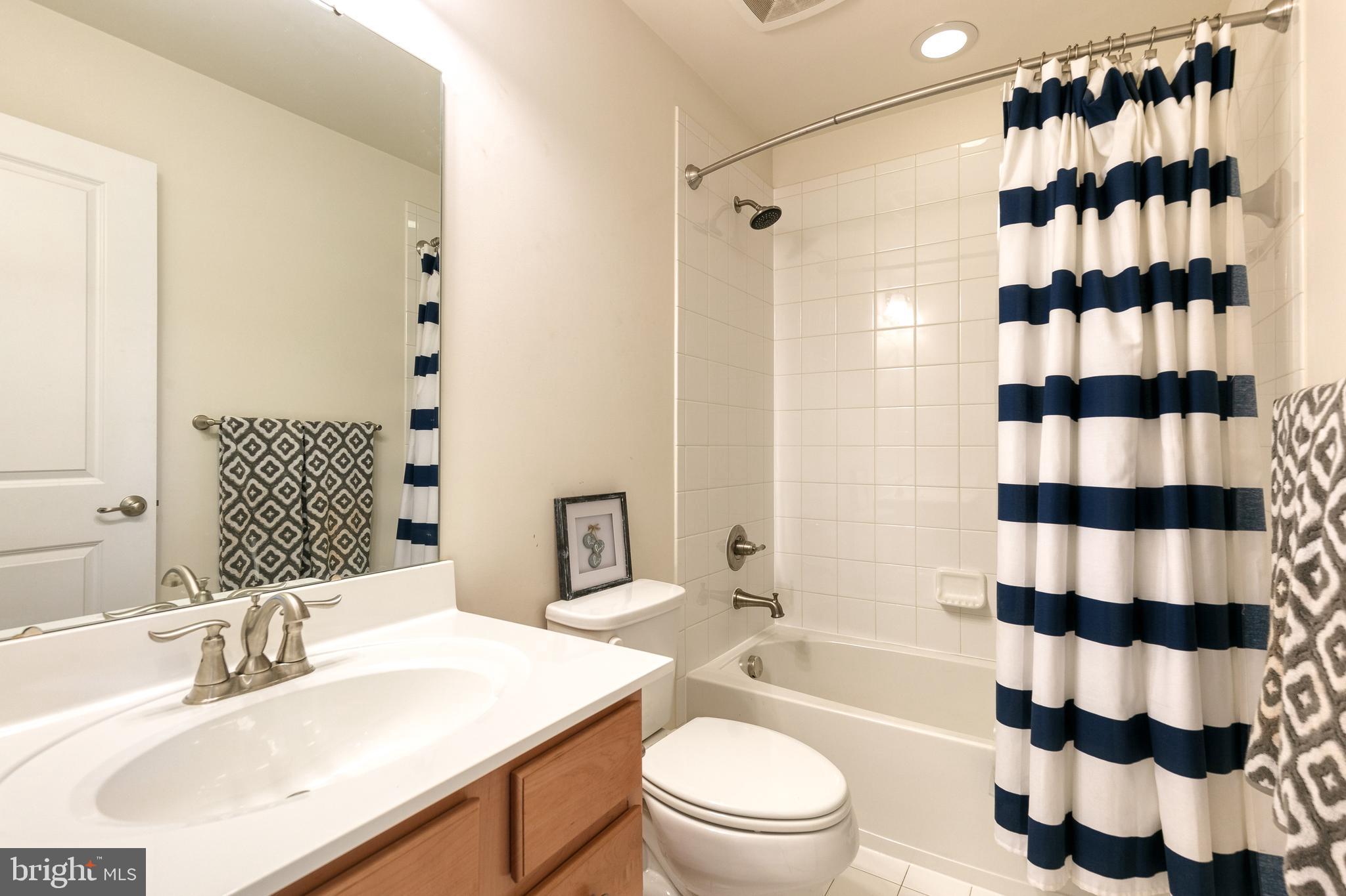 O'DONNELL SQUARE - Residential Lease