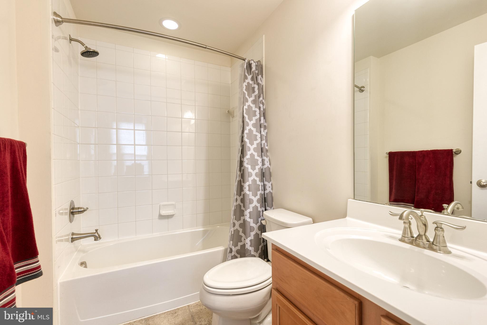 O'DONNELL SQUARE - Residential Lease