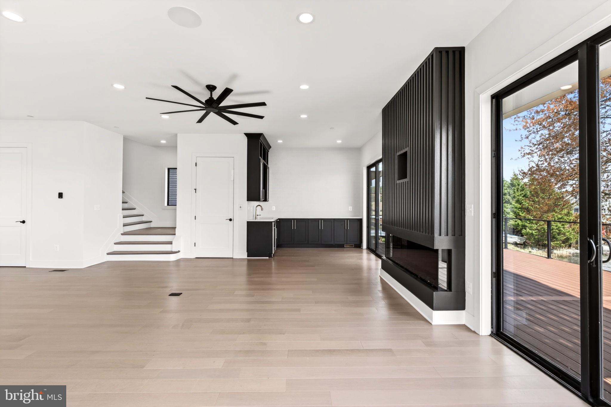 SWAN POINT - Residential