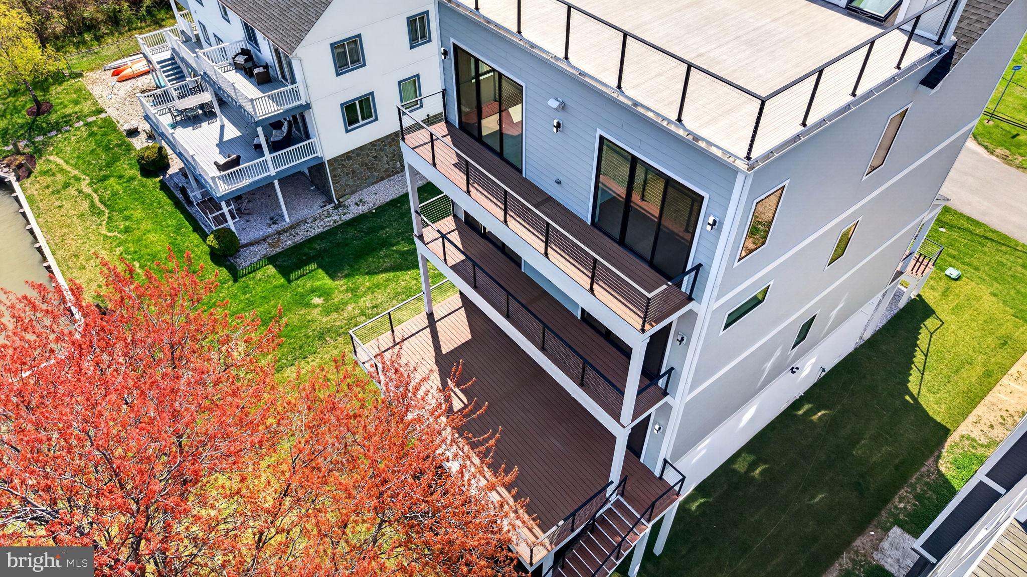 SWAN POINT - Residential