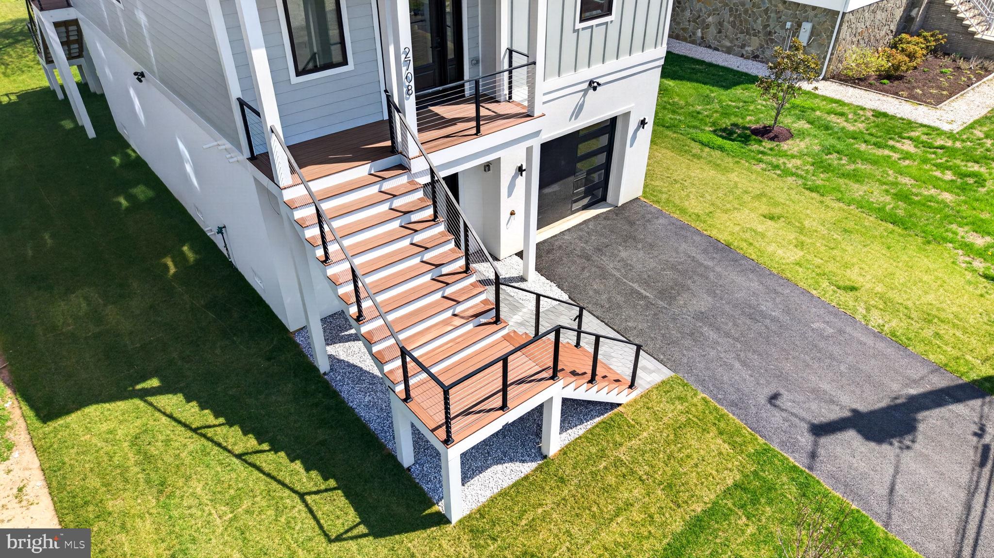 SWAN POINT - Residential