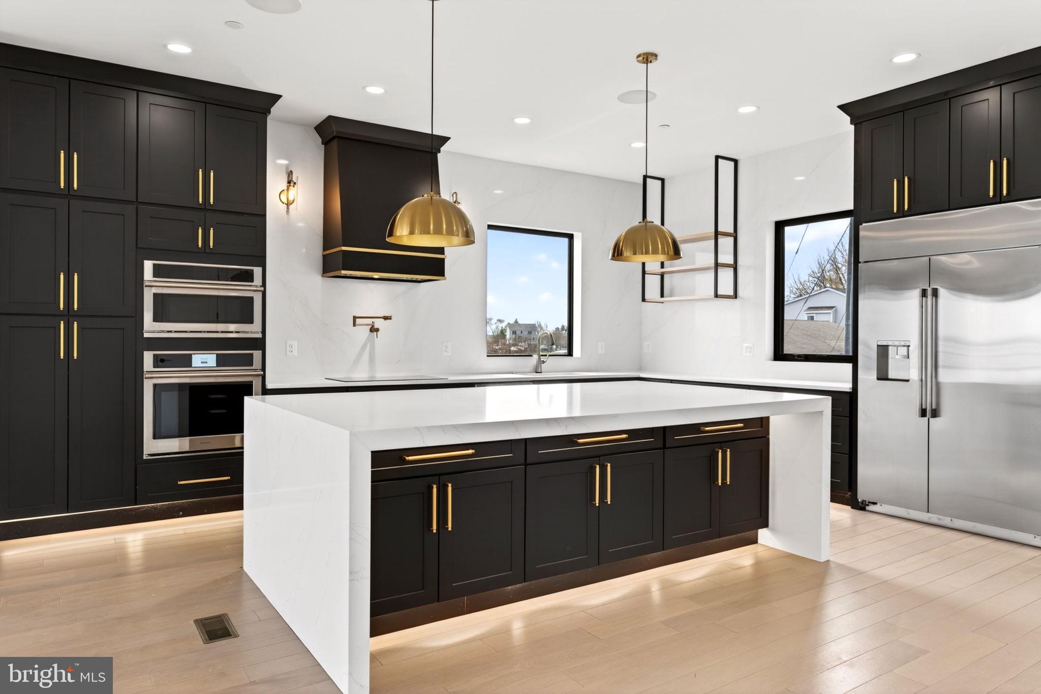 SWAN POINT - Residential