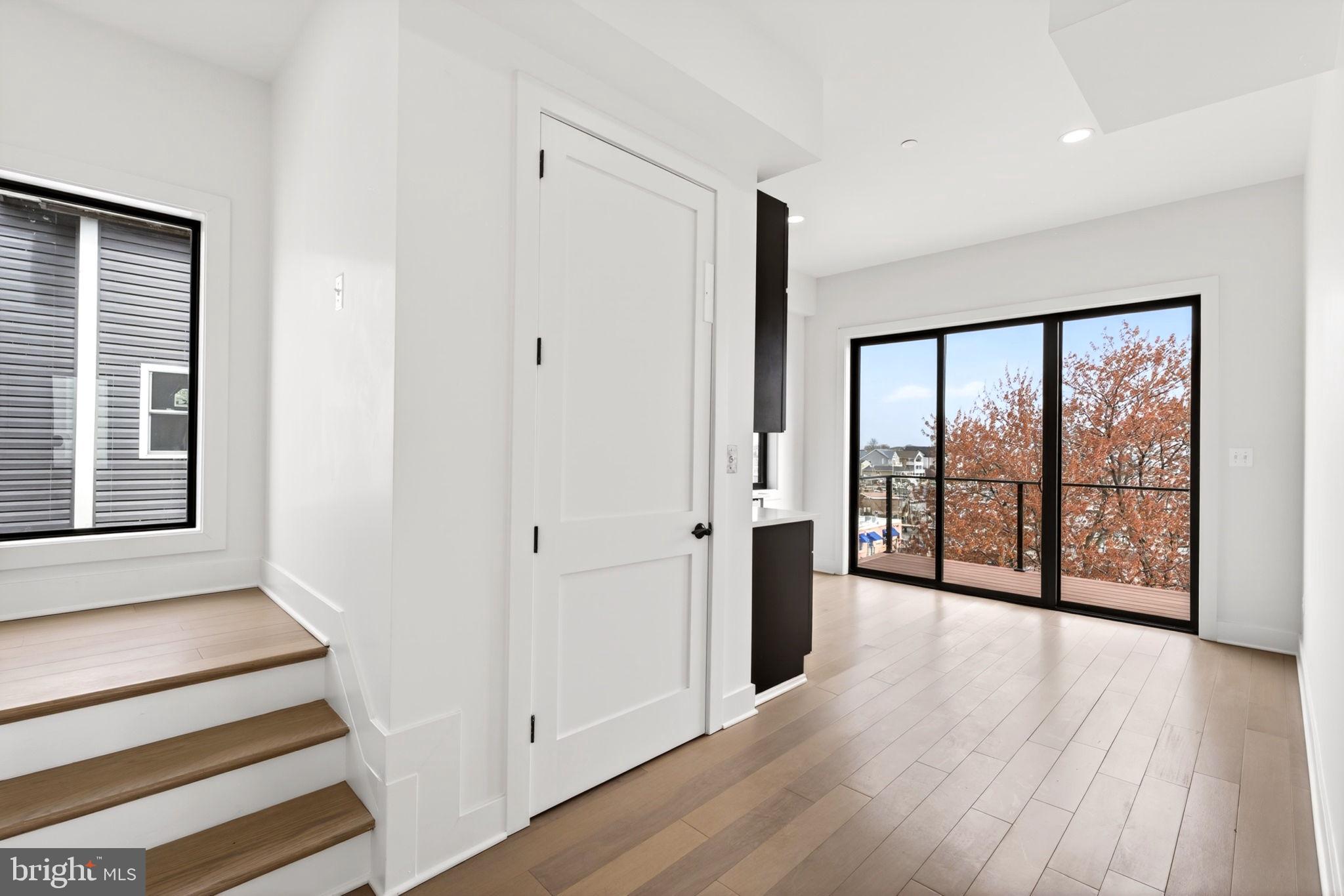 SWAN POINT - Residential