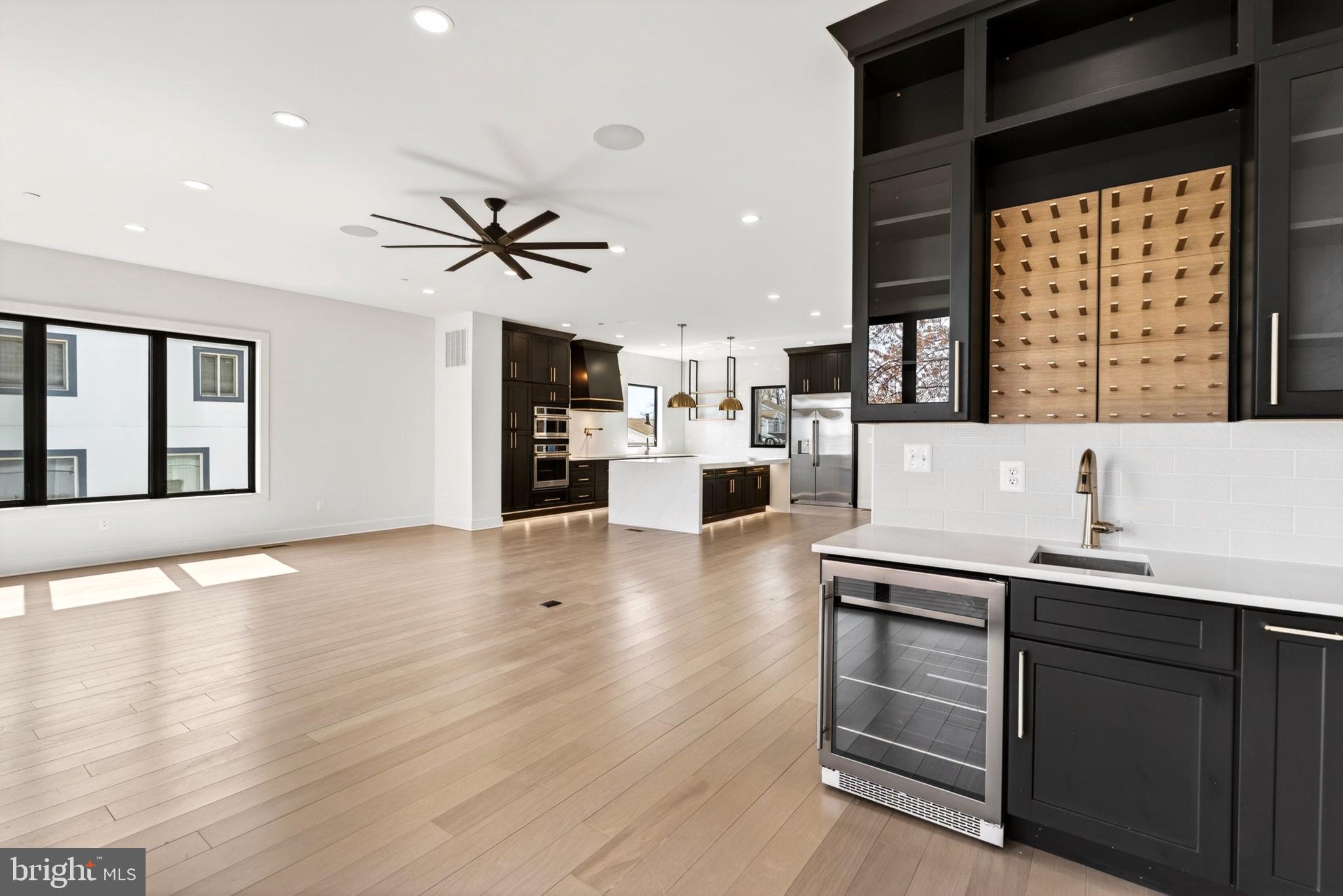 SWAN POINT - Residential