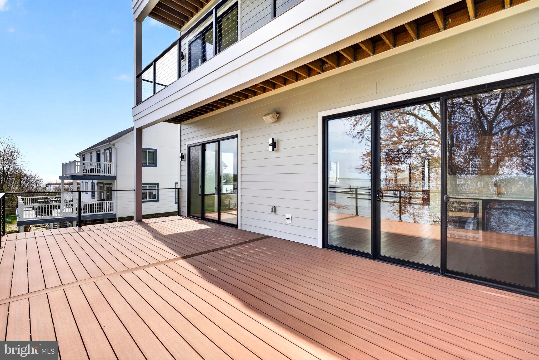 SWAN POINT - Residential