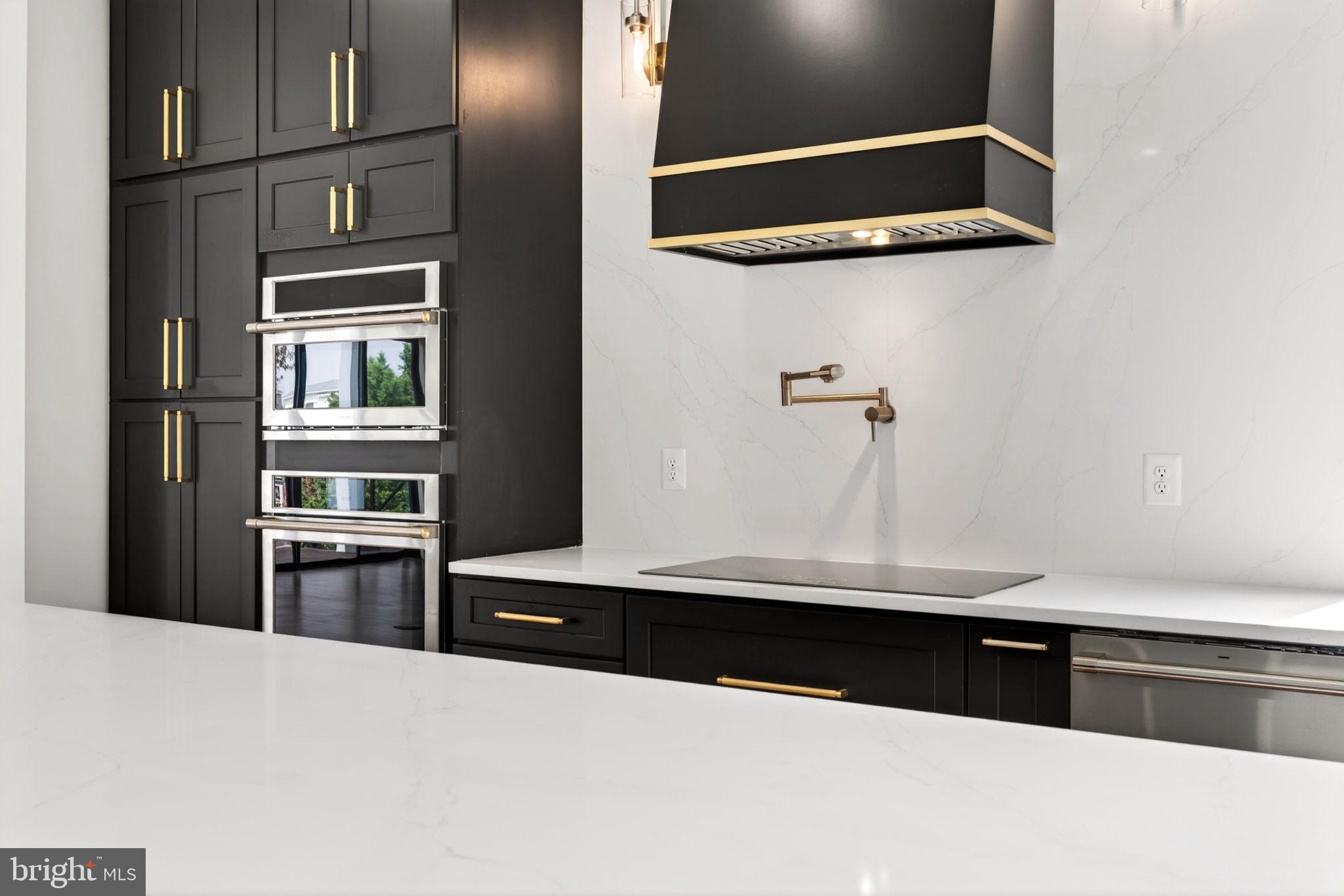 SWAN POINT - Residential