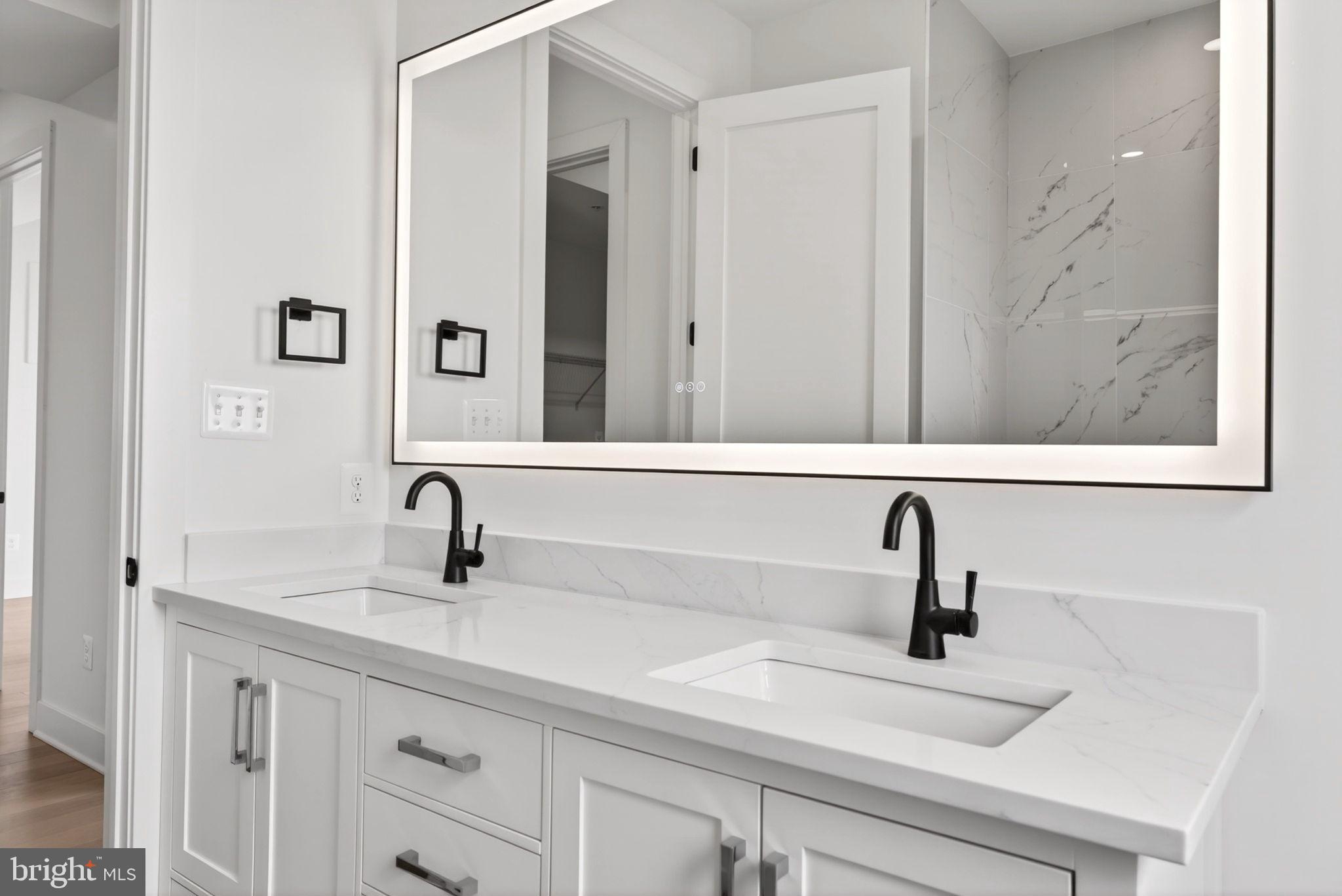 SWAN POINT - Residential