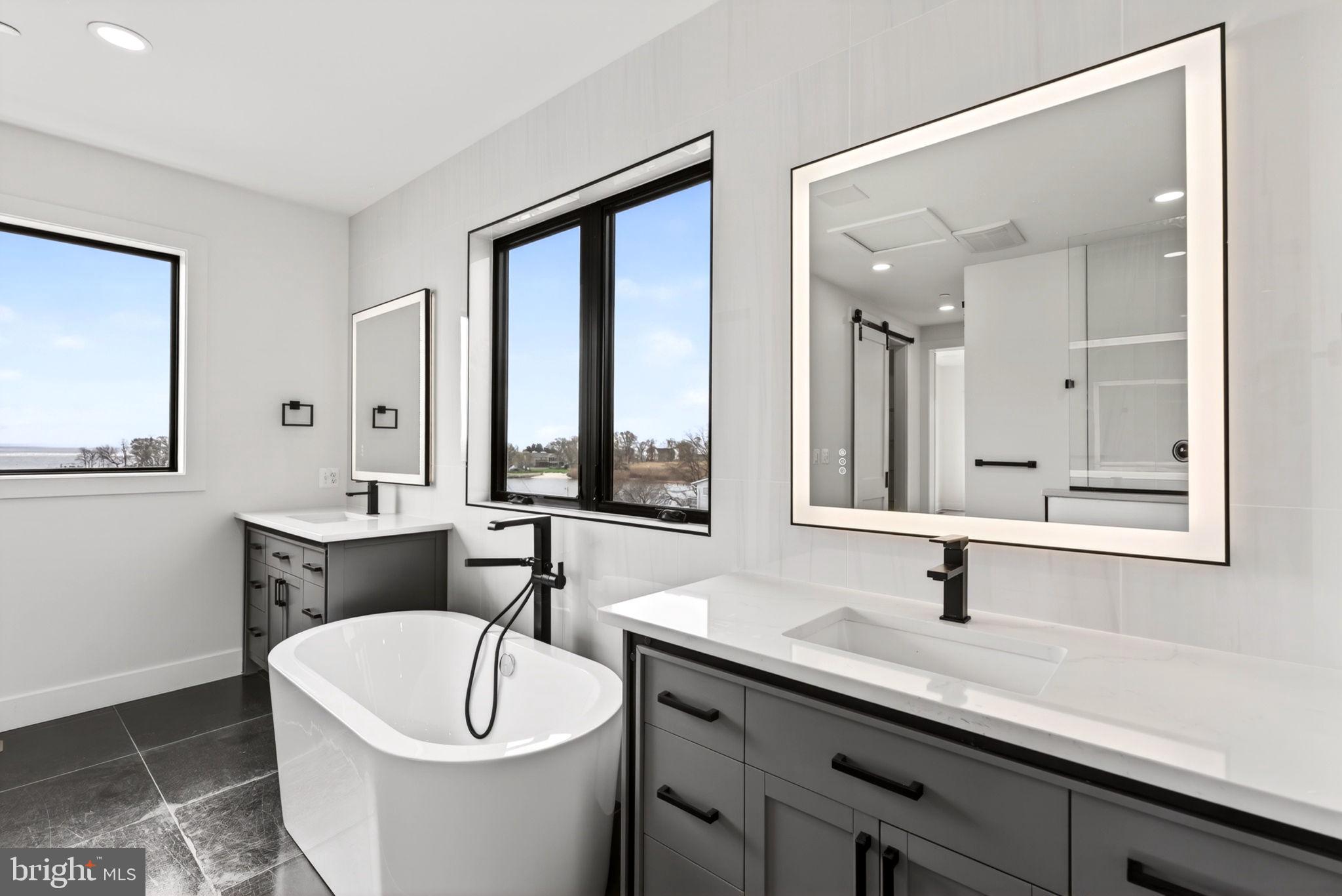 SWAN POINT - Residential