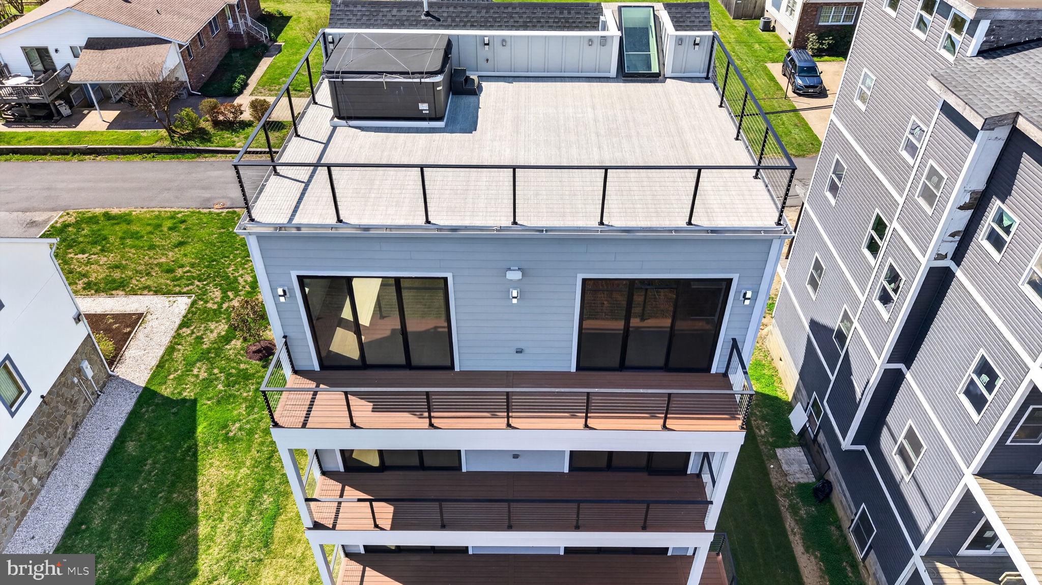 SWAN POINT - Residential