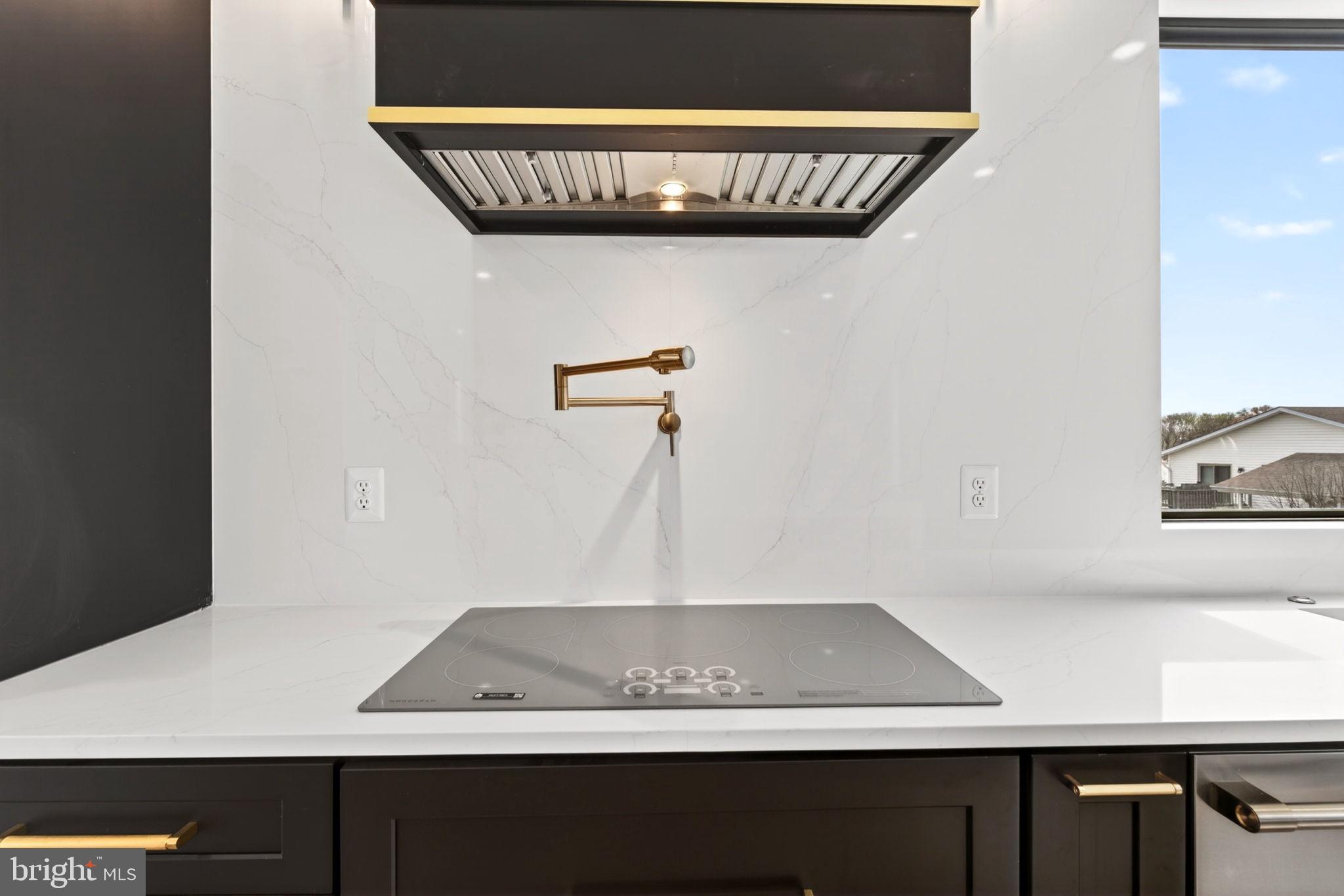 SWAN POINT - Residential