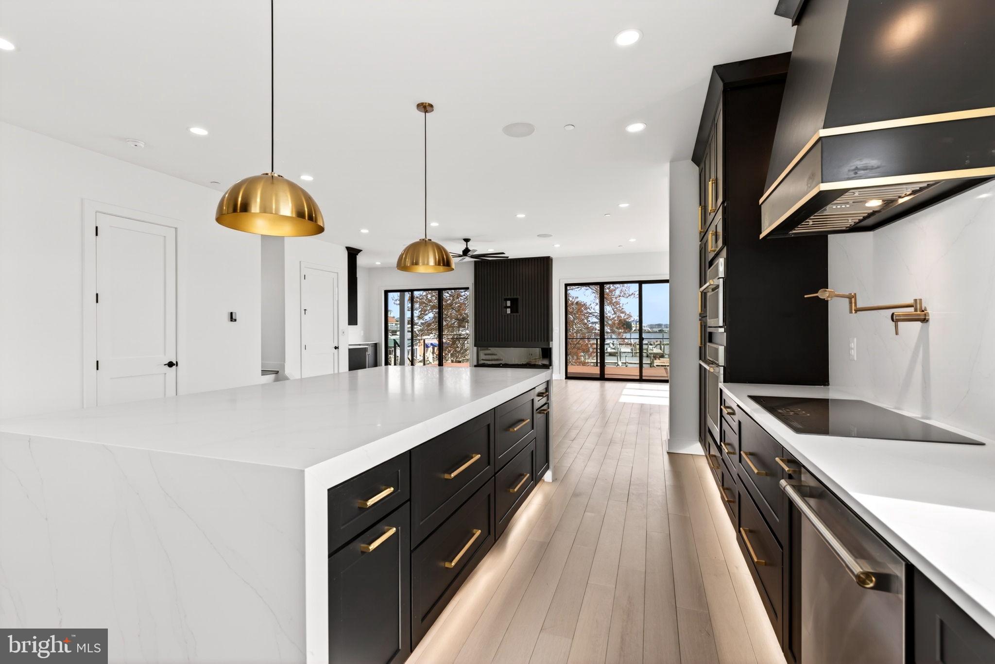 SWAN POINT - Residential