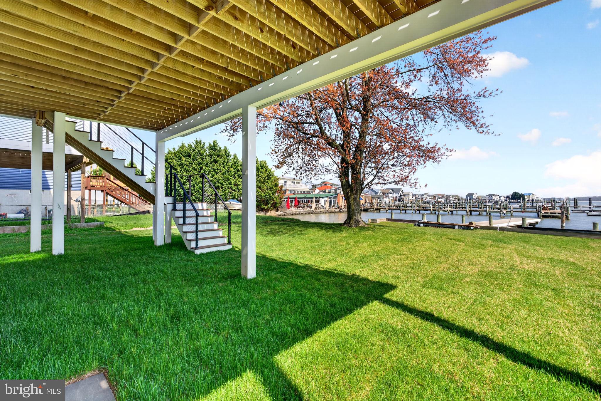 SWAN POINT - Residential