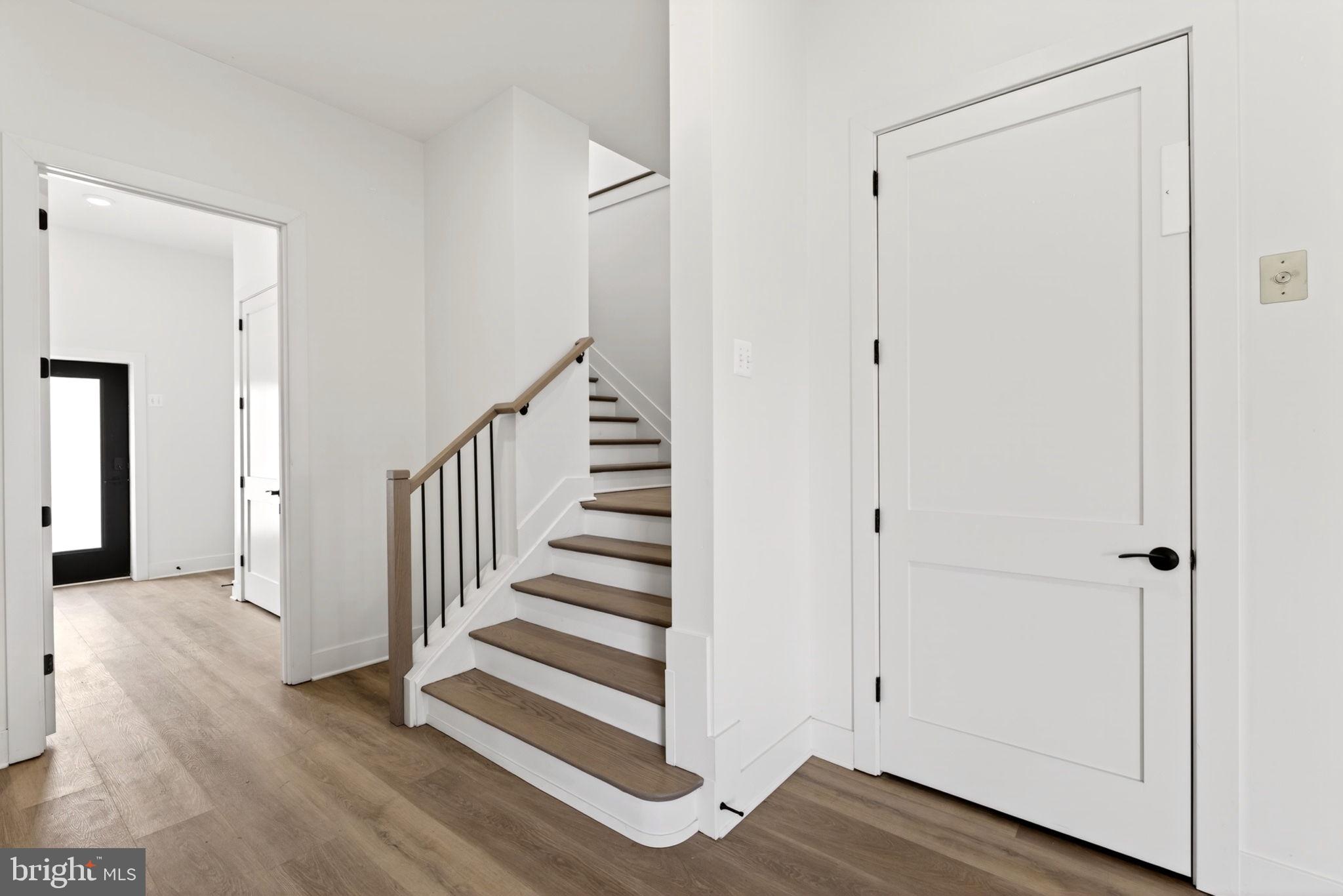 SWAN POINT - Residential