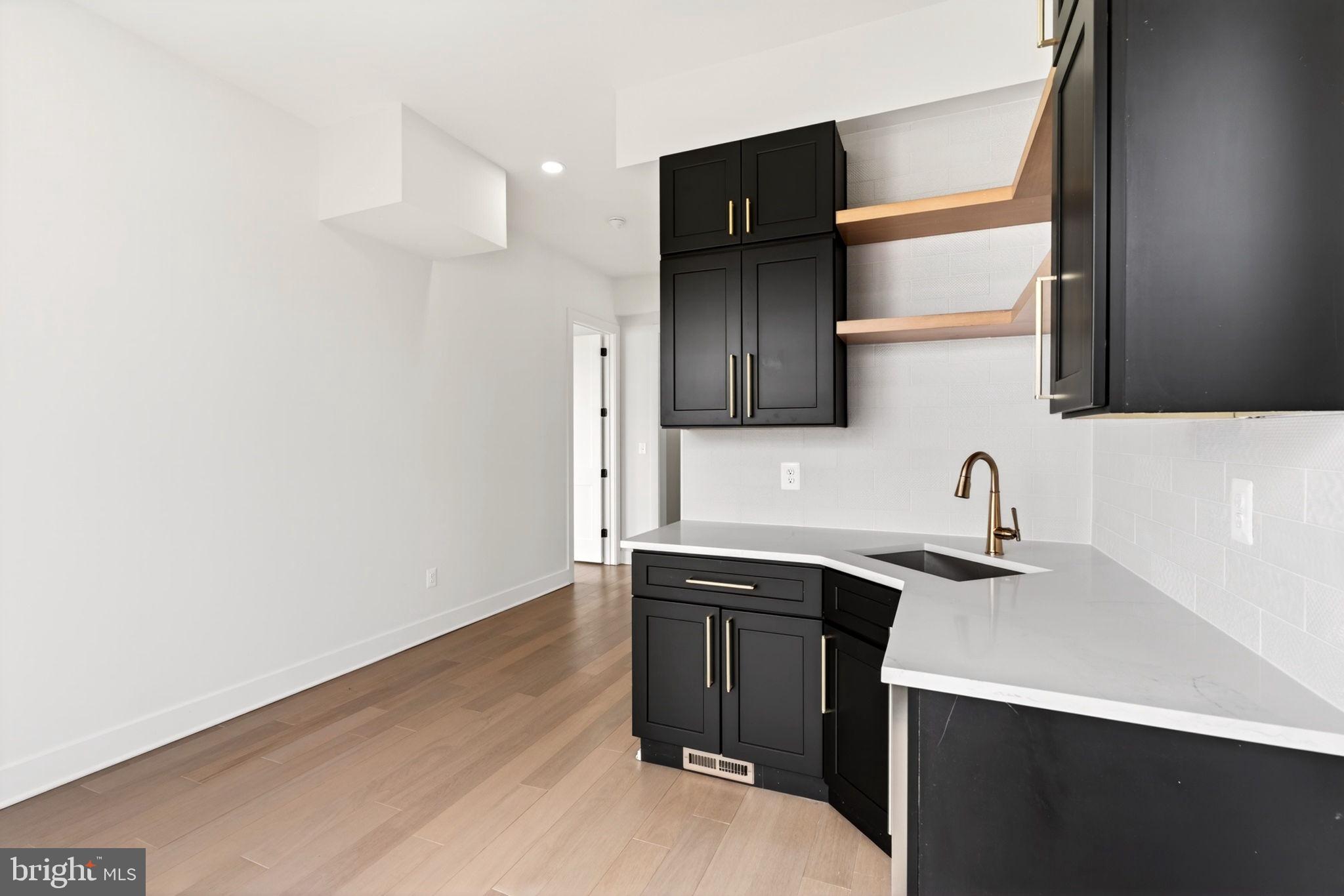 SWAN POINT - Residential