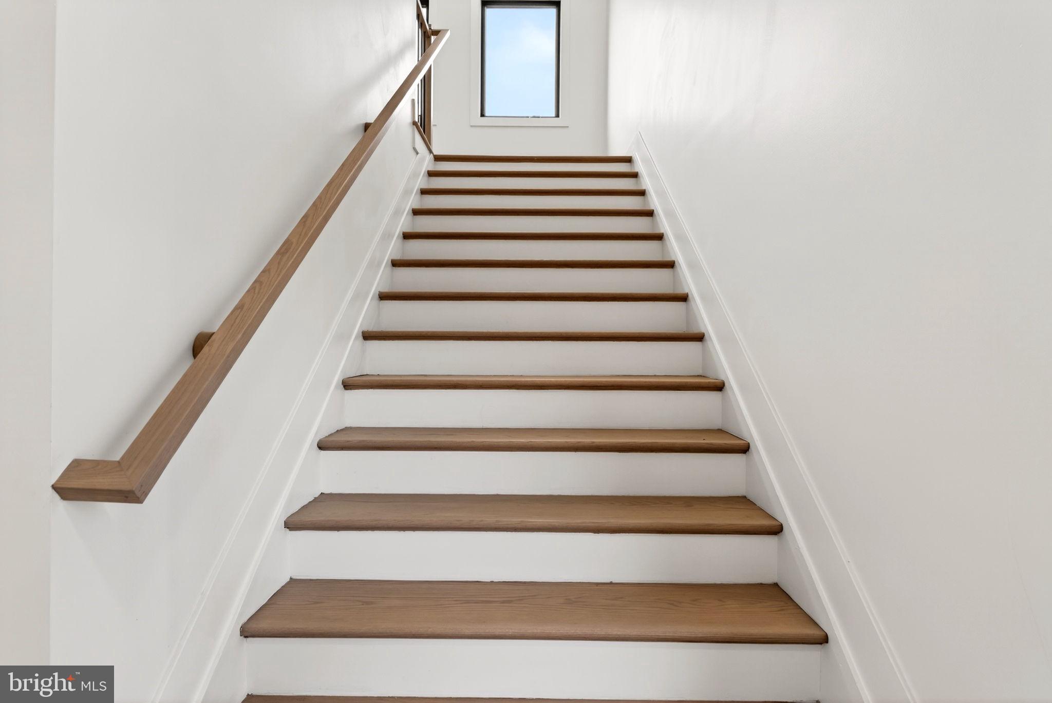 SWAN POINT - Residential