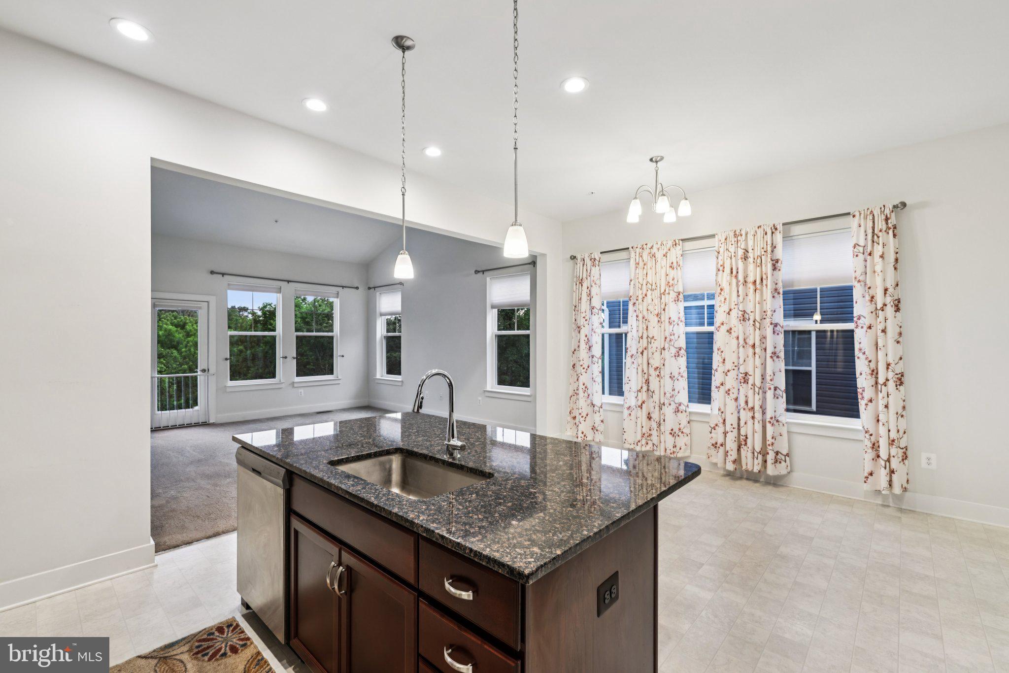 SNADER'S SUMMIT - Residential