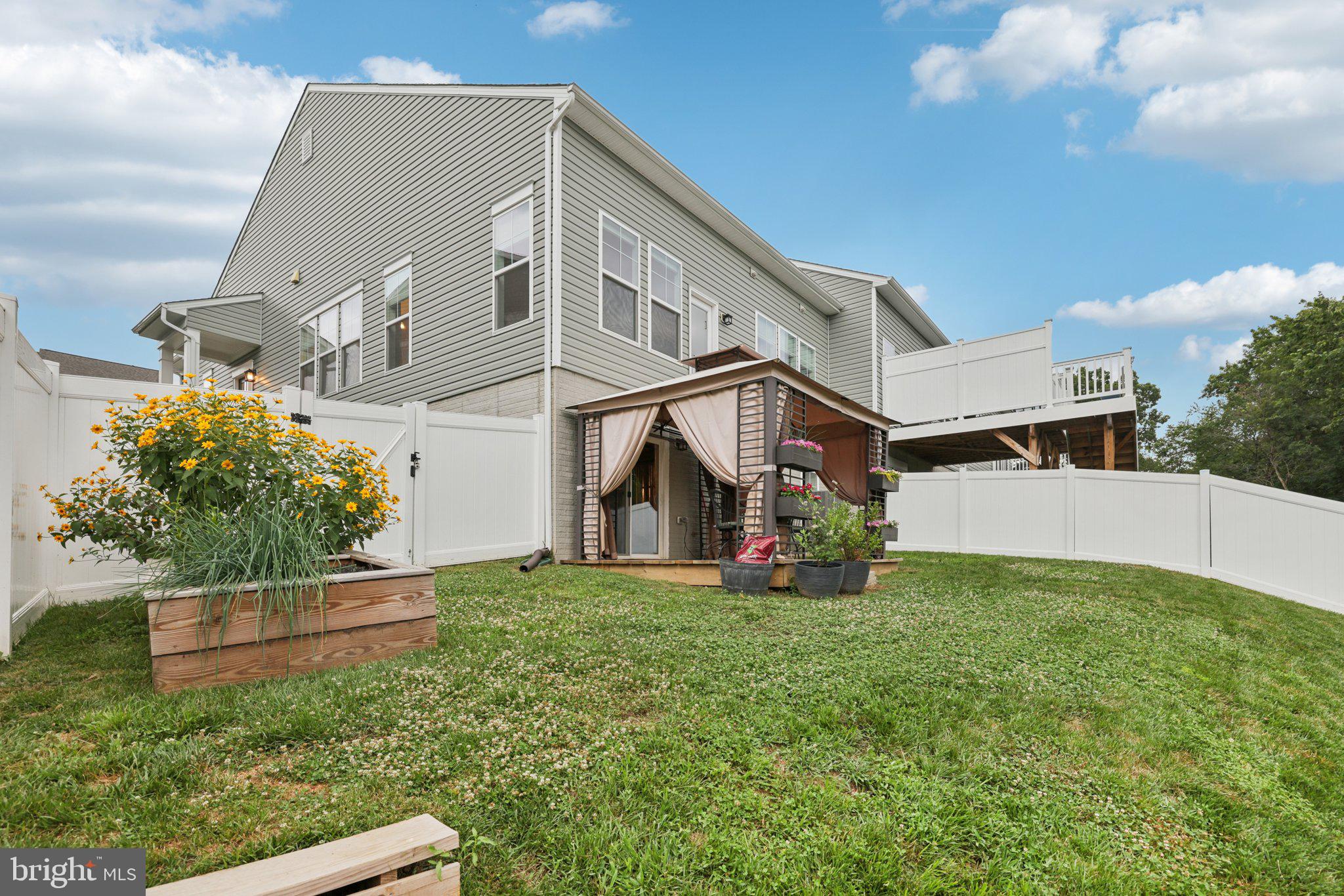 SNADER'S SUMMIT - Residential