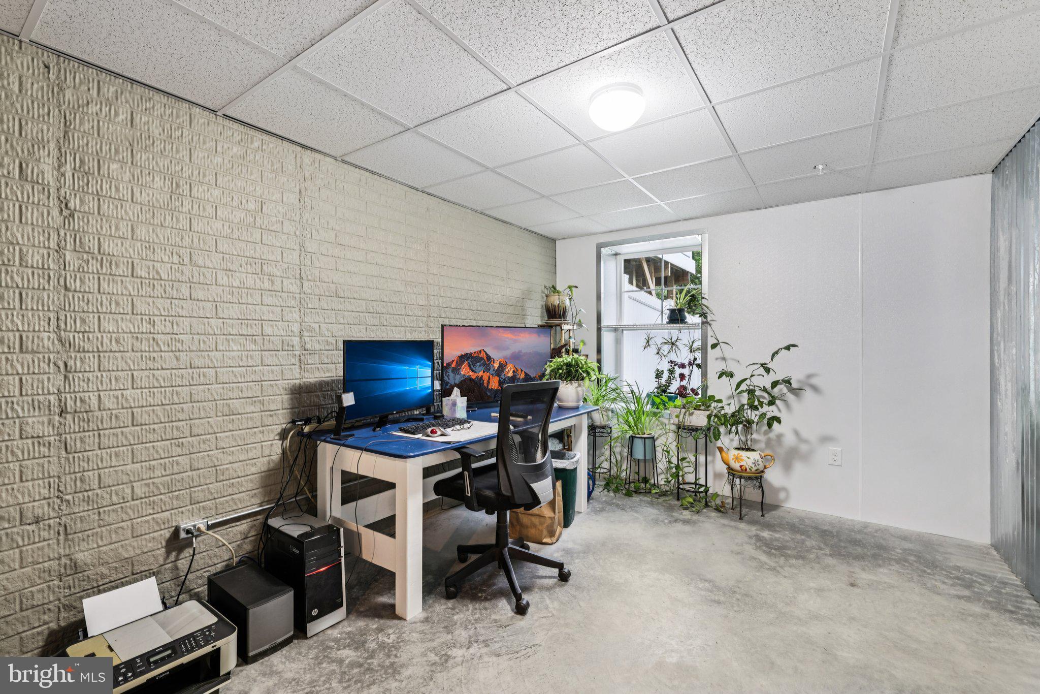 SNADER'S SUMMIT - Residential