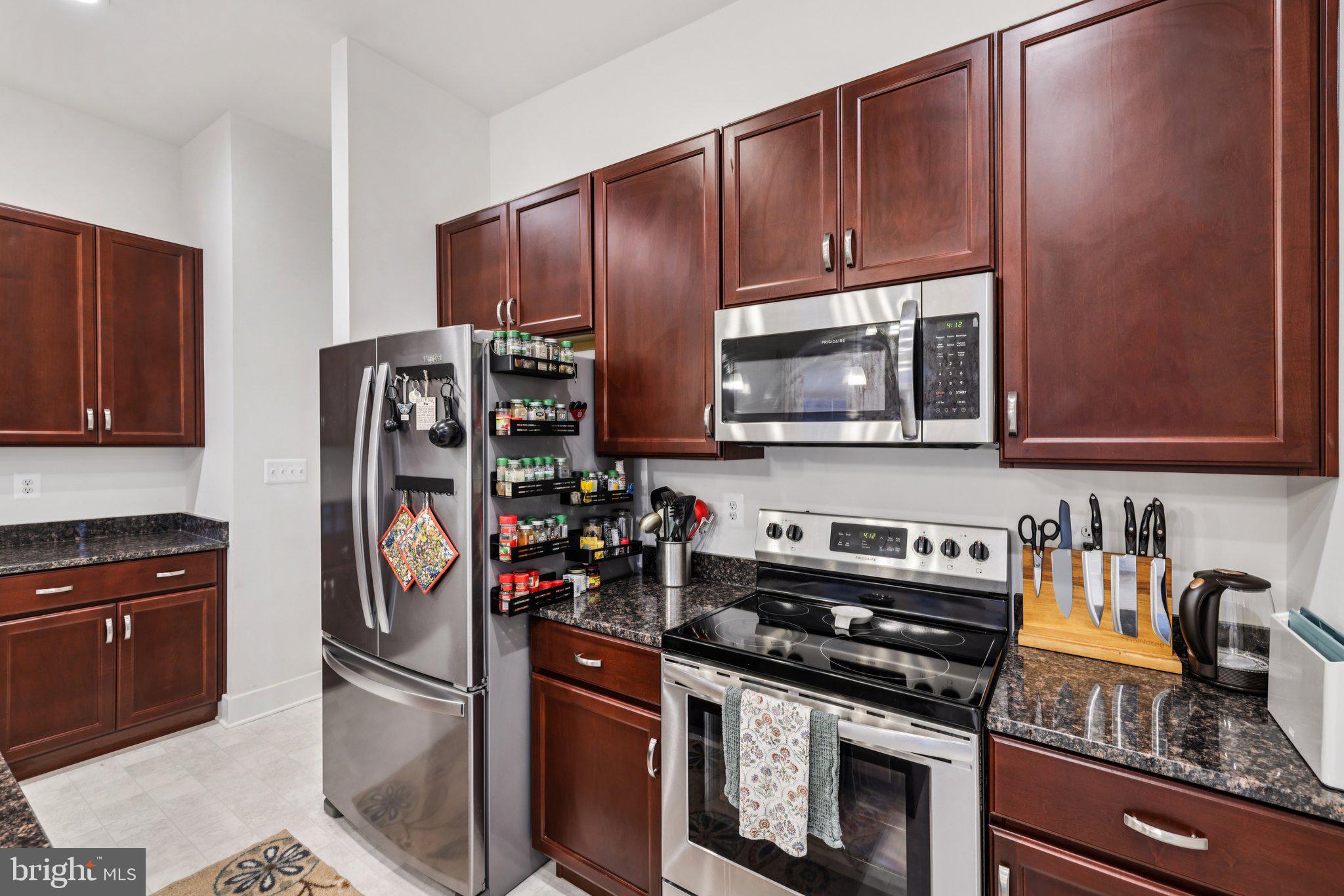 SNADER'S SUMMIT - Residential