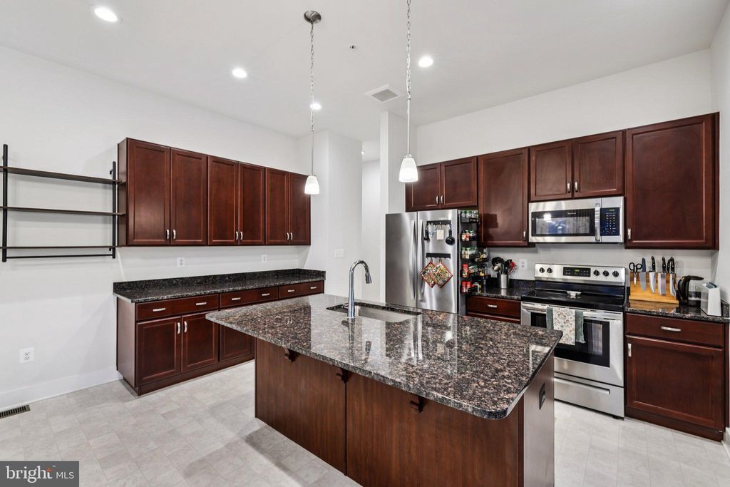 Photo of 2810 Town View Circle, NEW WINDSOR, MD 21776 (MLS # MDCR2032540)