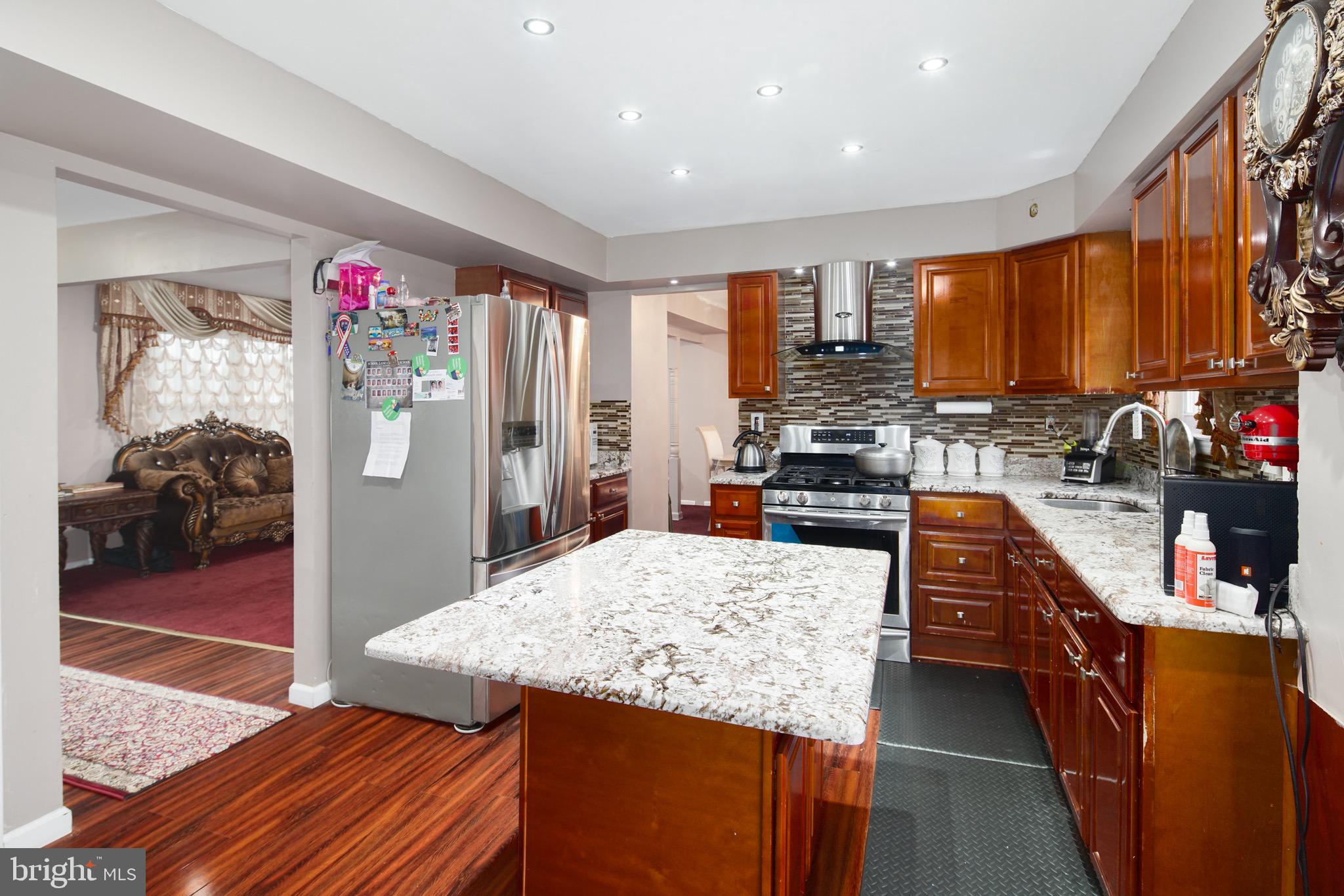 EXECUTIVE PARK - Residential