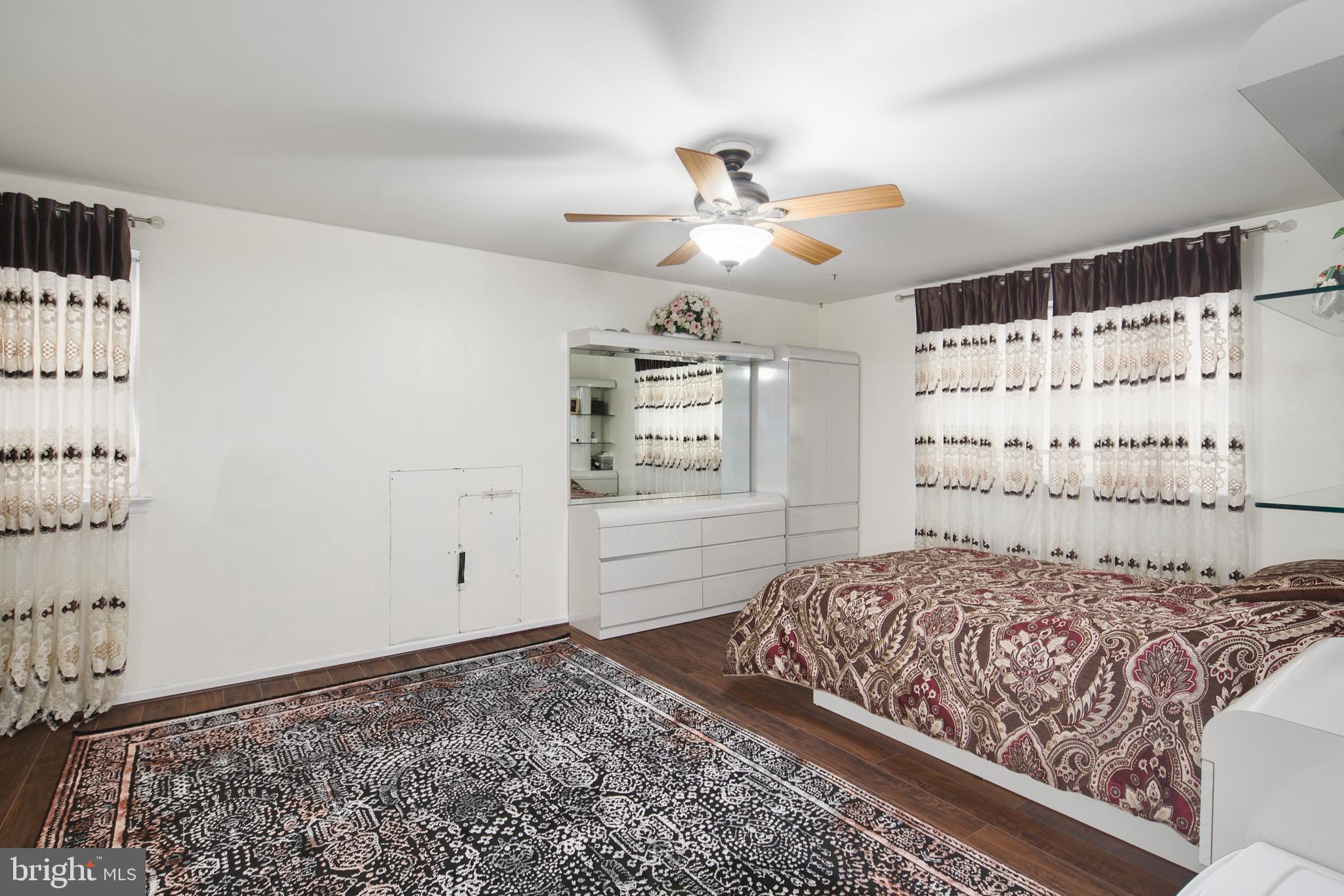 EXECUTIVE PARK - Residential