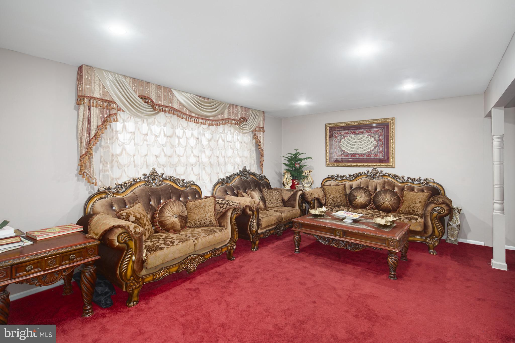 EXECUTIVE PARK - Residential