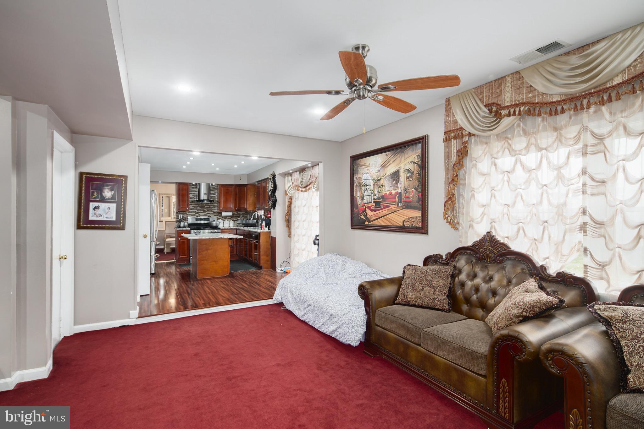 EXECUTIVE PARK - Residential
